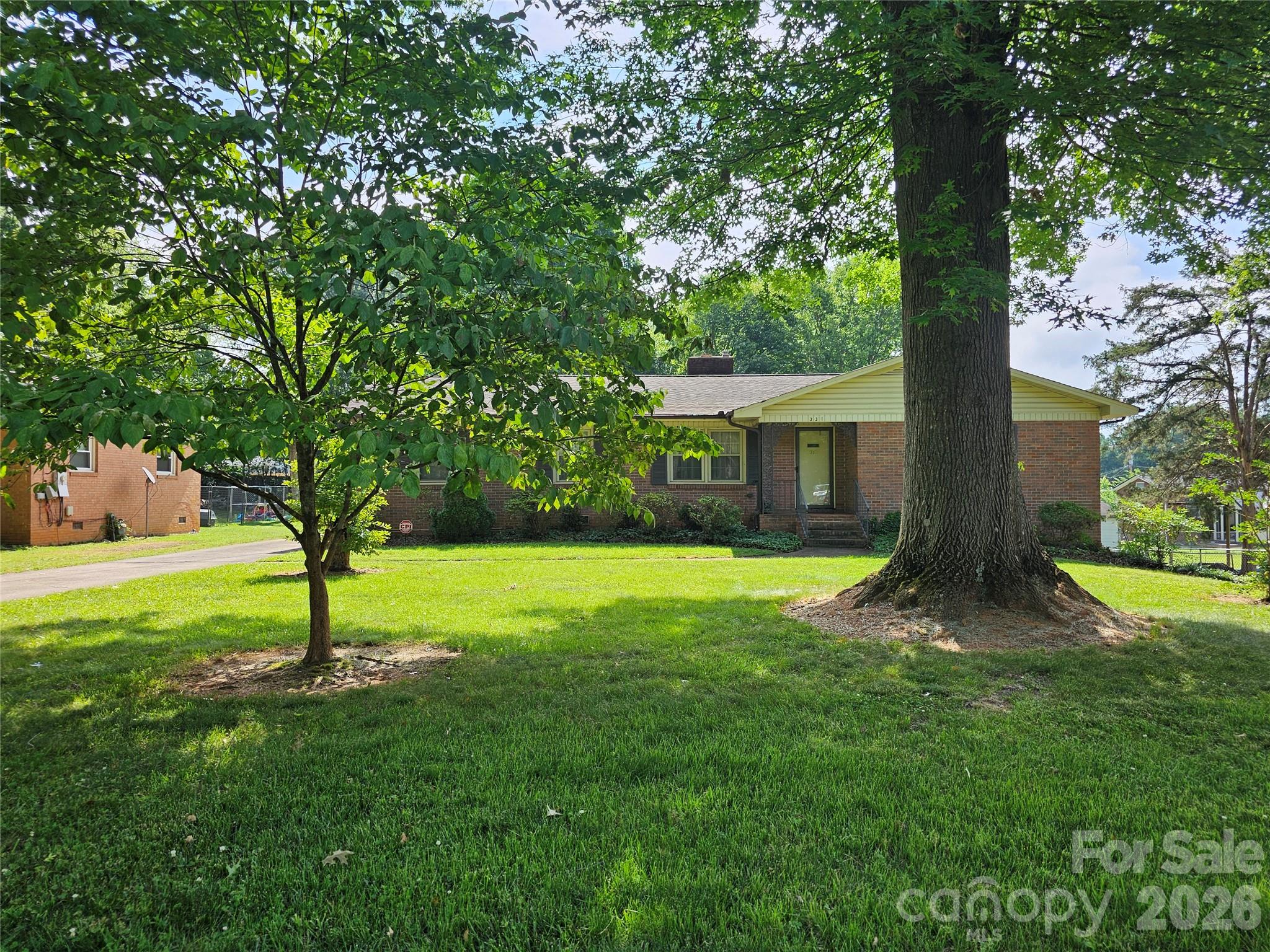 331 Woodside Drive Property Photo 1