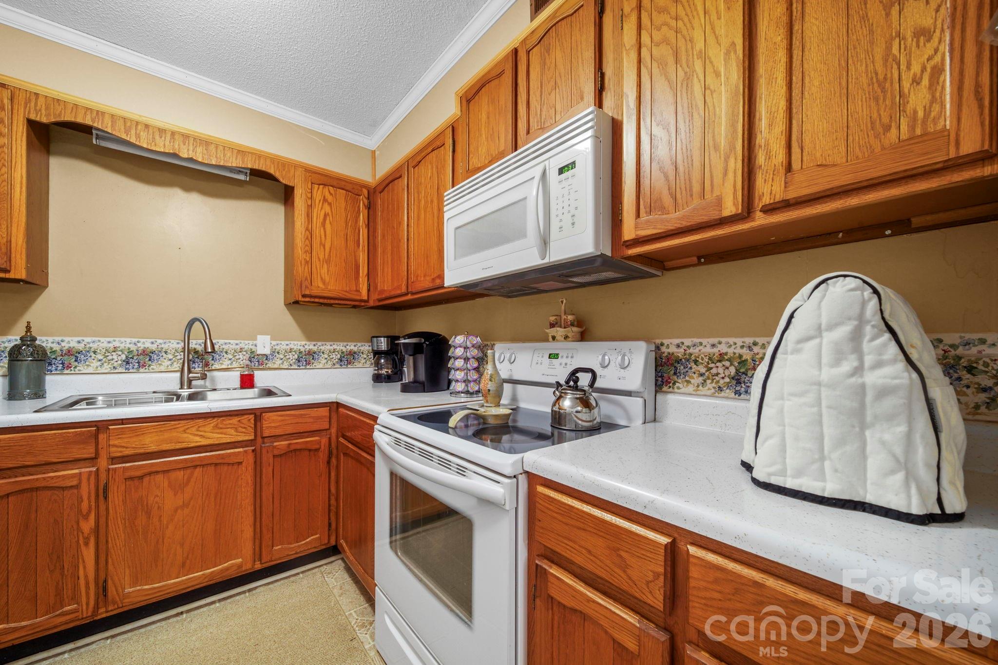 109 Carriage House Drive Property Photo 3