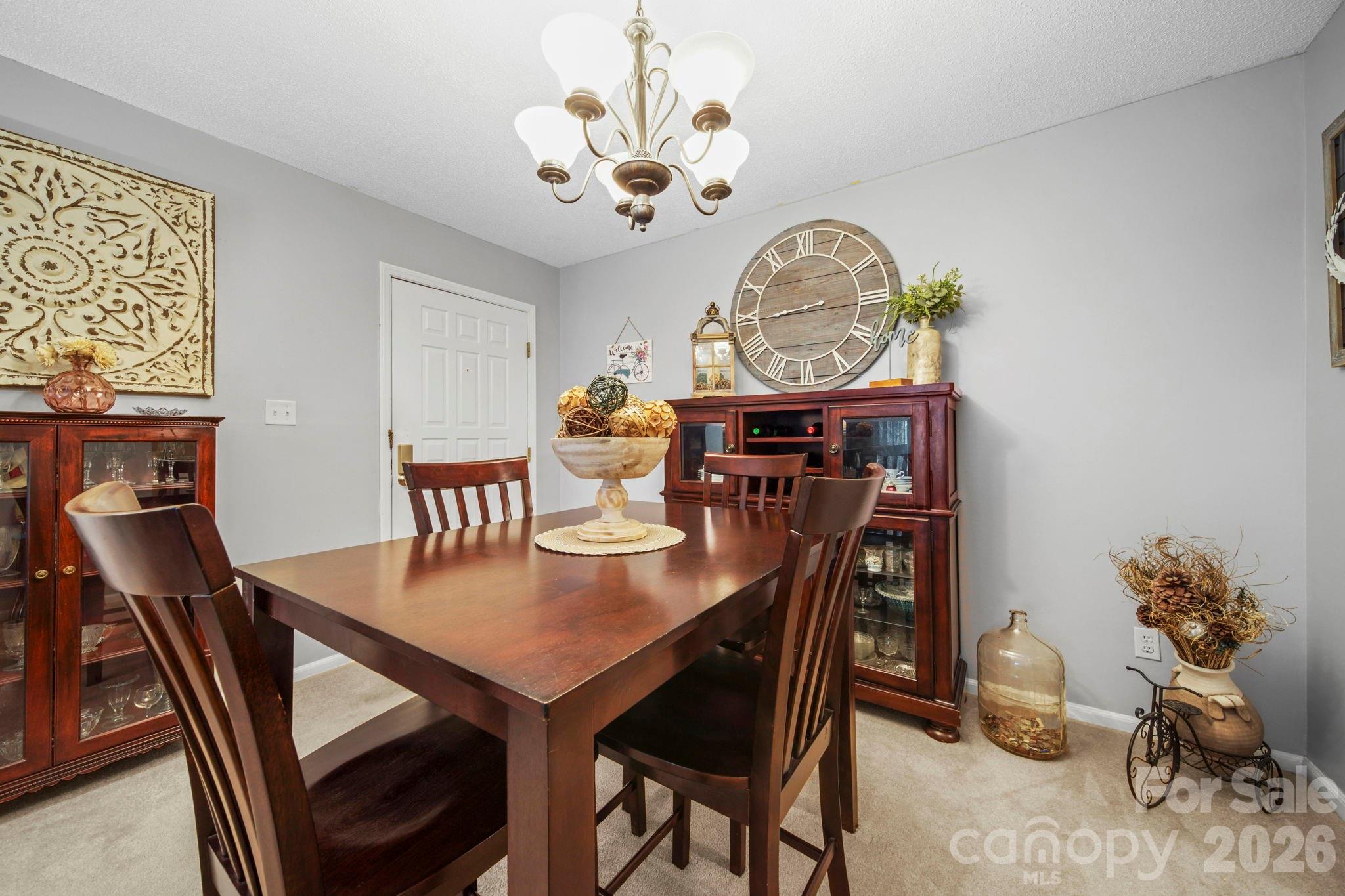 109 Carriage House Drive Property Photo 7