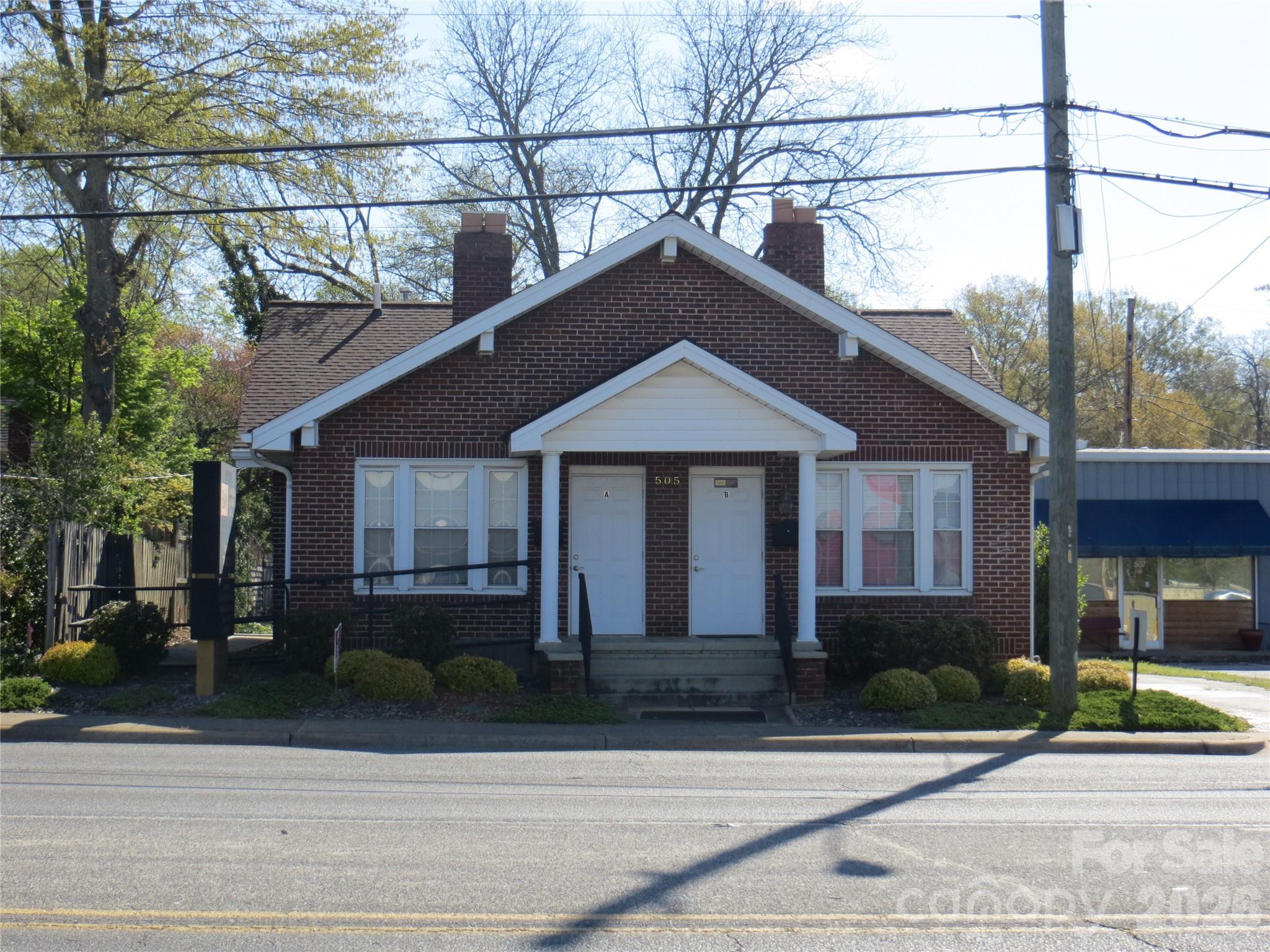 505 S Lafayette Street Property Photo 1