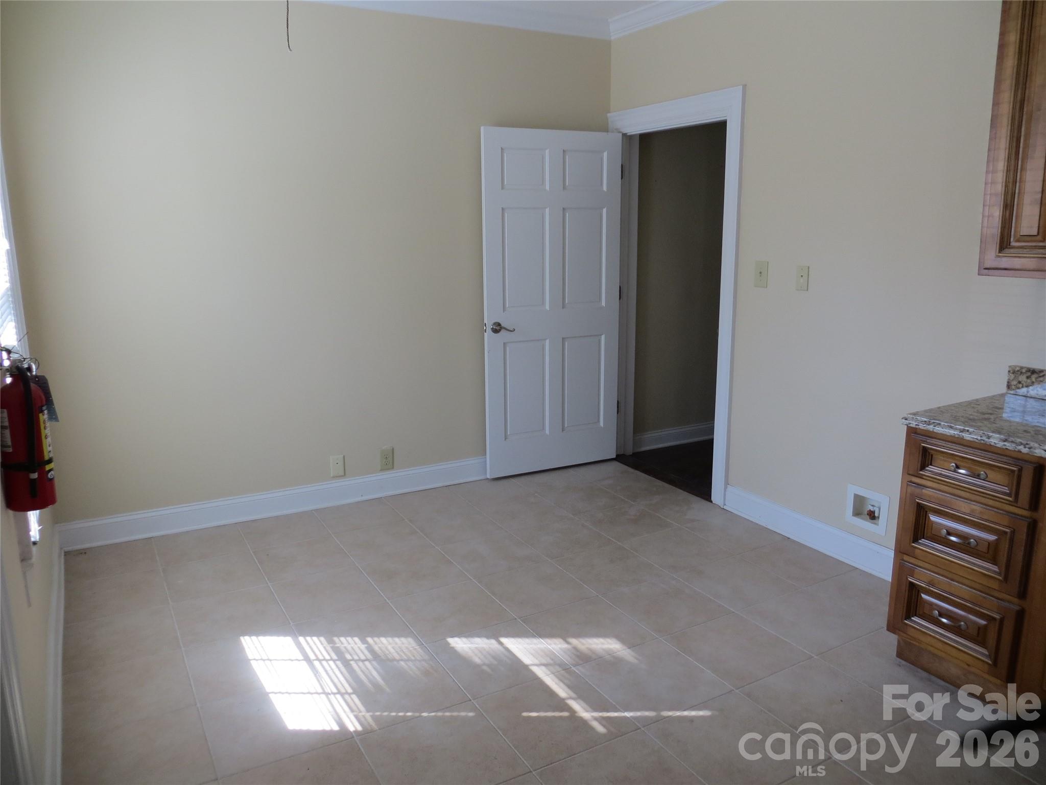505 S Lafayette Street Property Photo 27