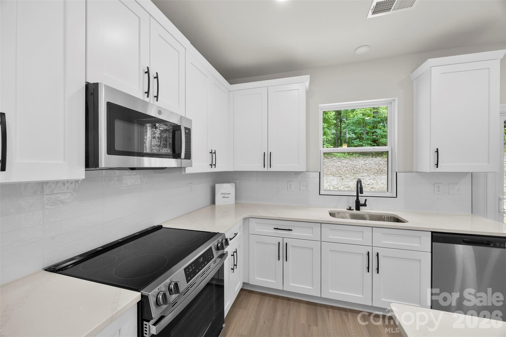 404 Brice Street Property Photo 10