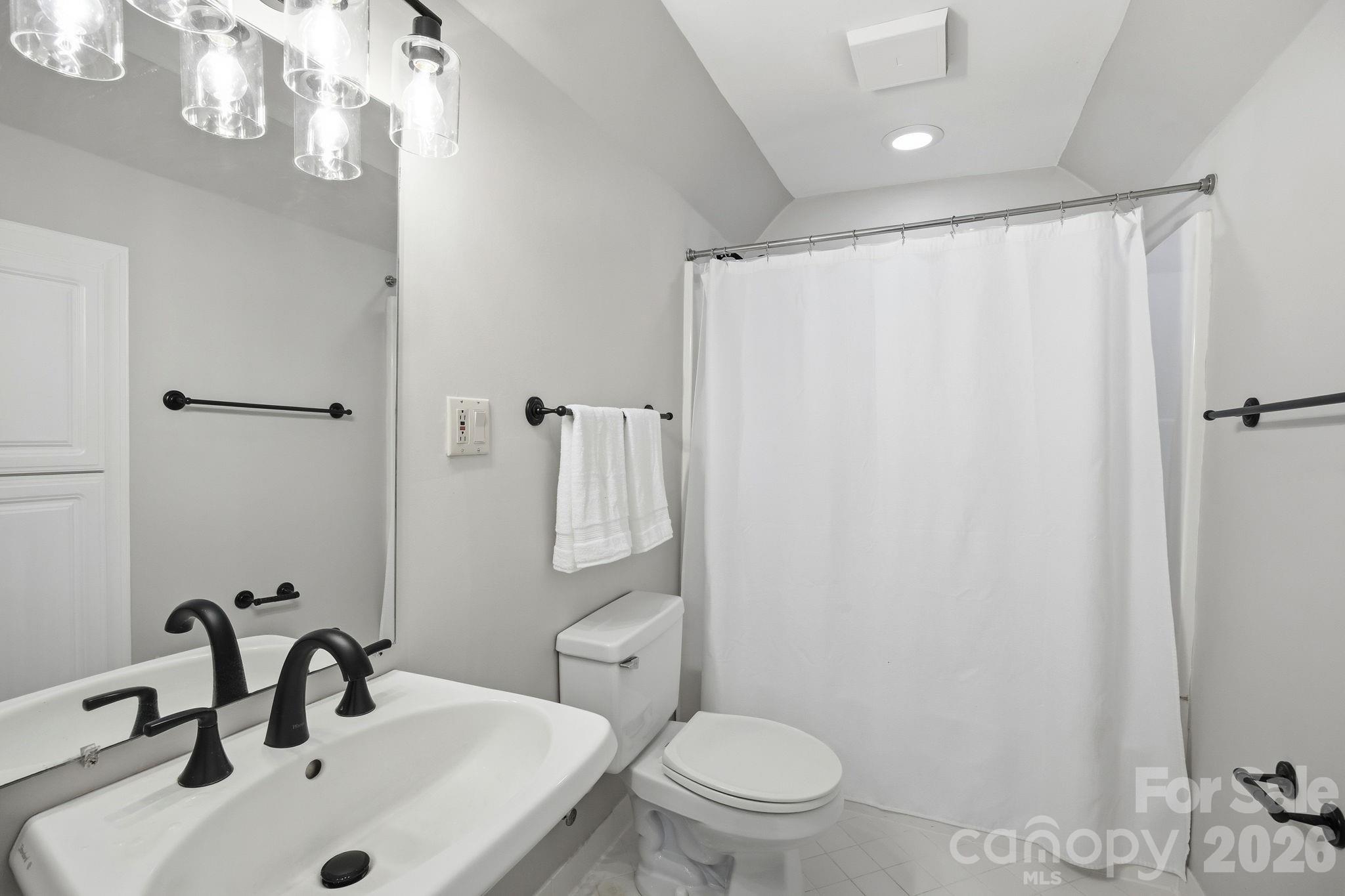 1224 Lago Vista Drive Property Photo 40