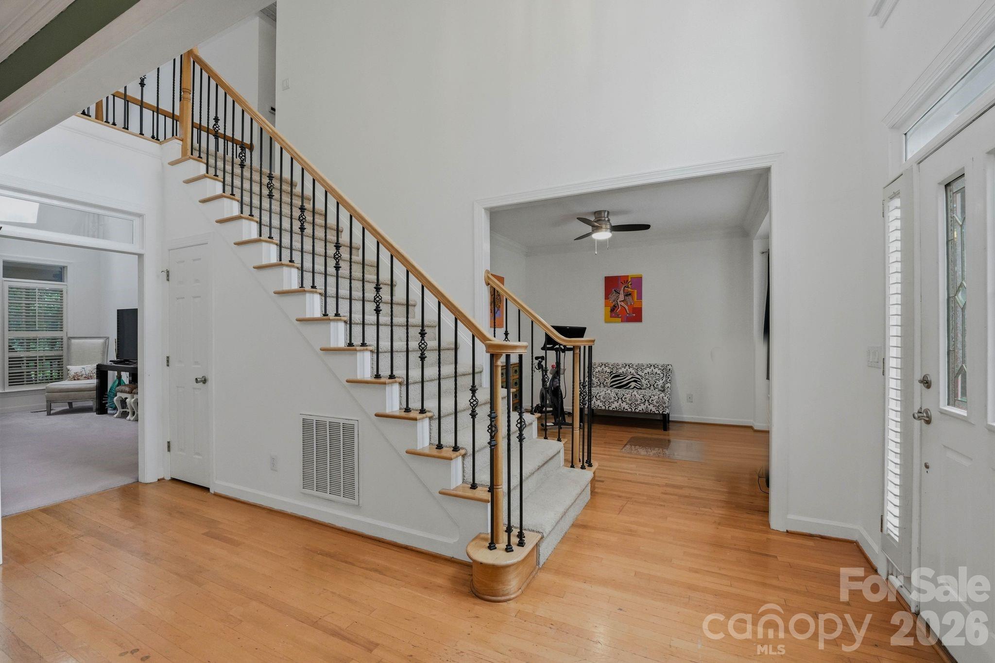 21311 Crown Lake Drive Property Photo 3