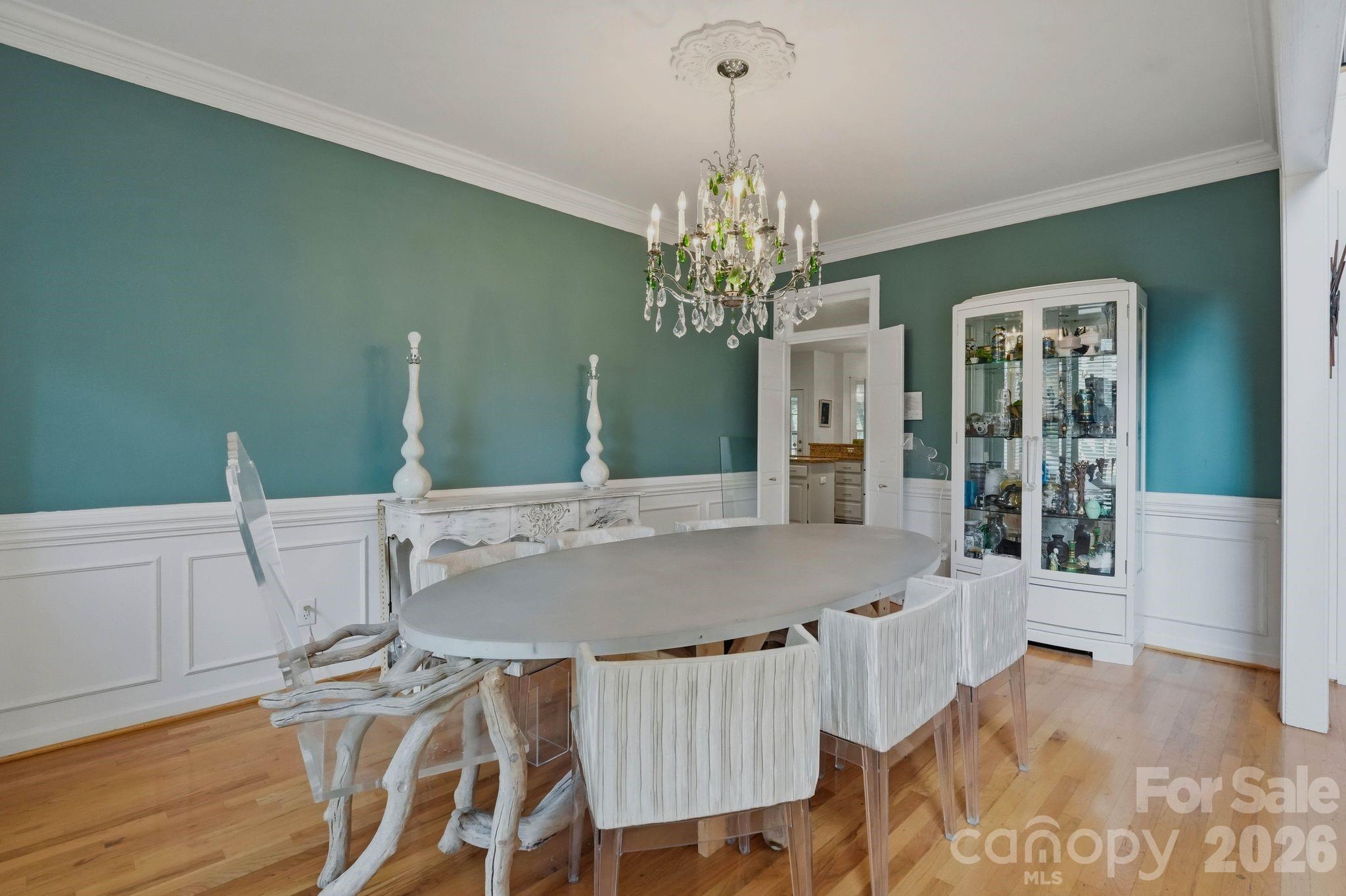 21311 Crown Lake Drive Property Photo 5