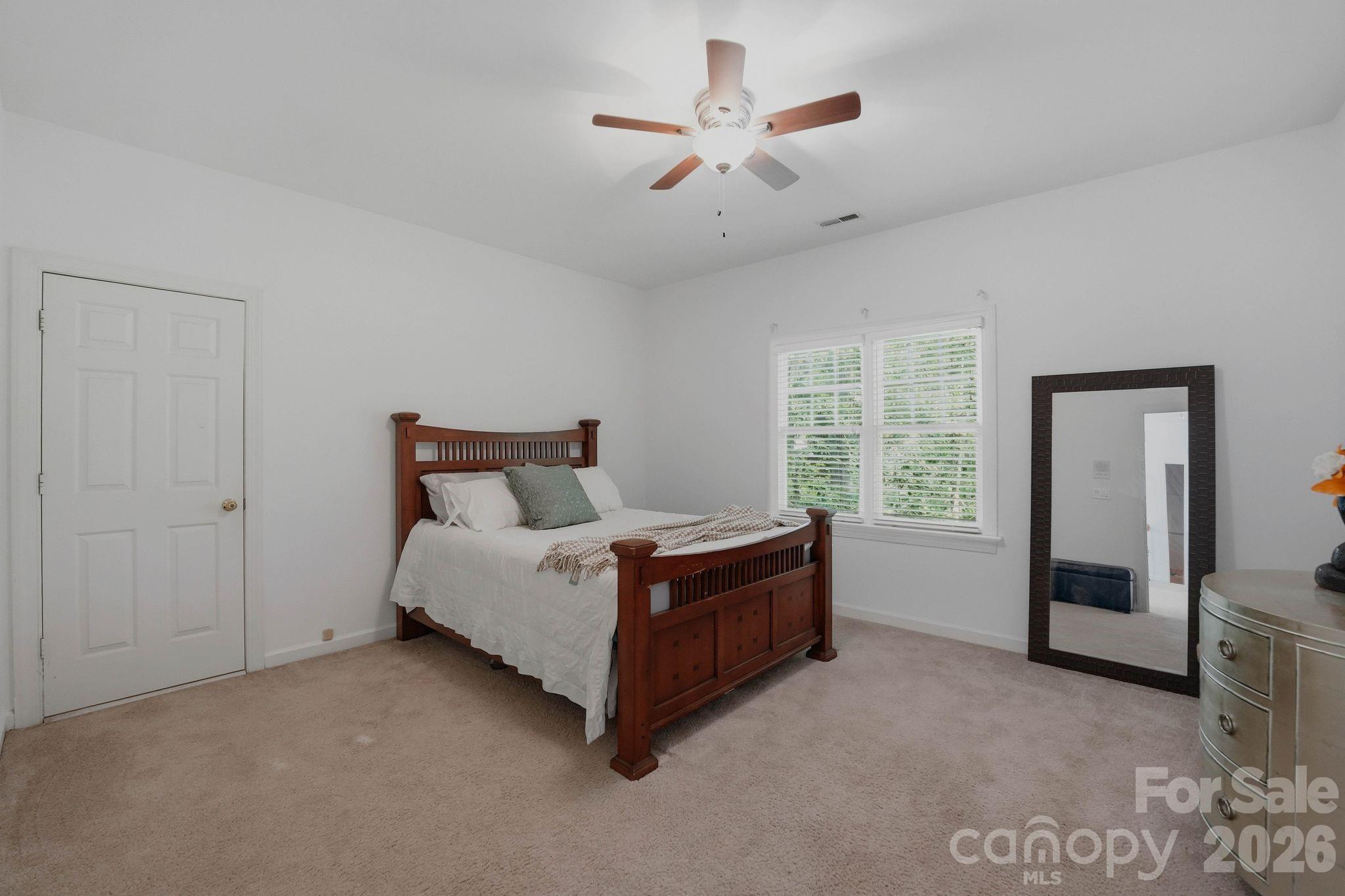 21311 Crown Lake Drive Property Photo 23