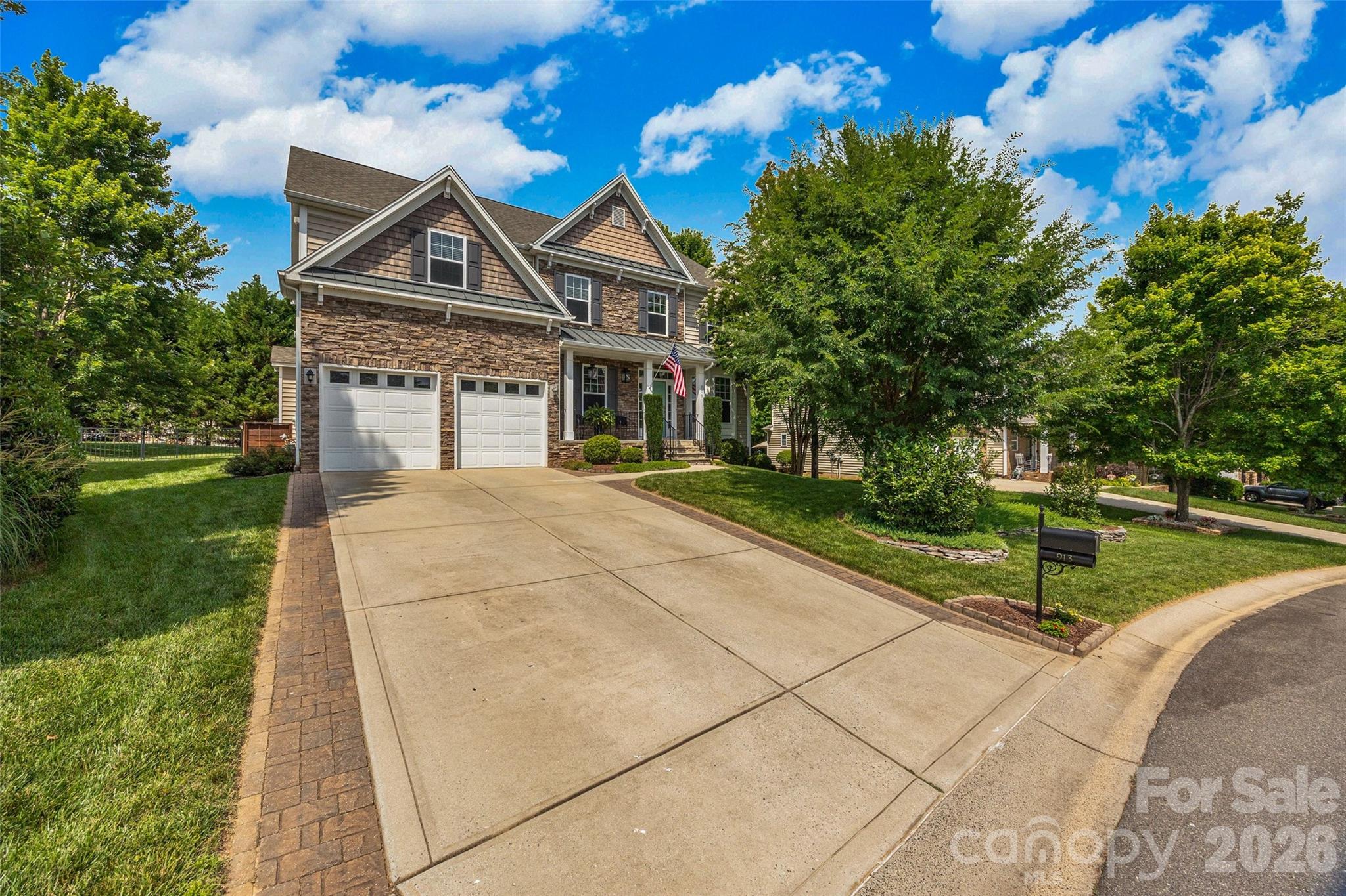 913 Vogel Way Property Photo 1