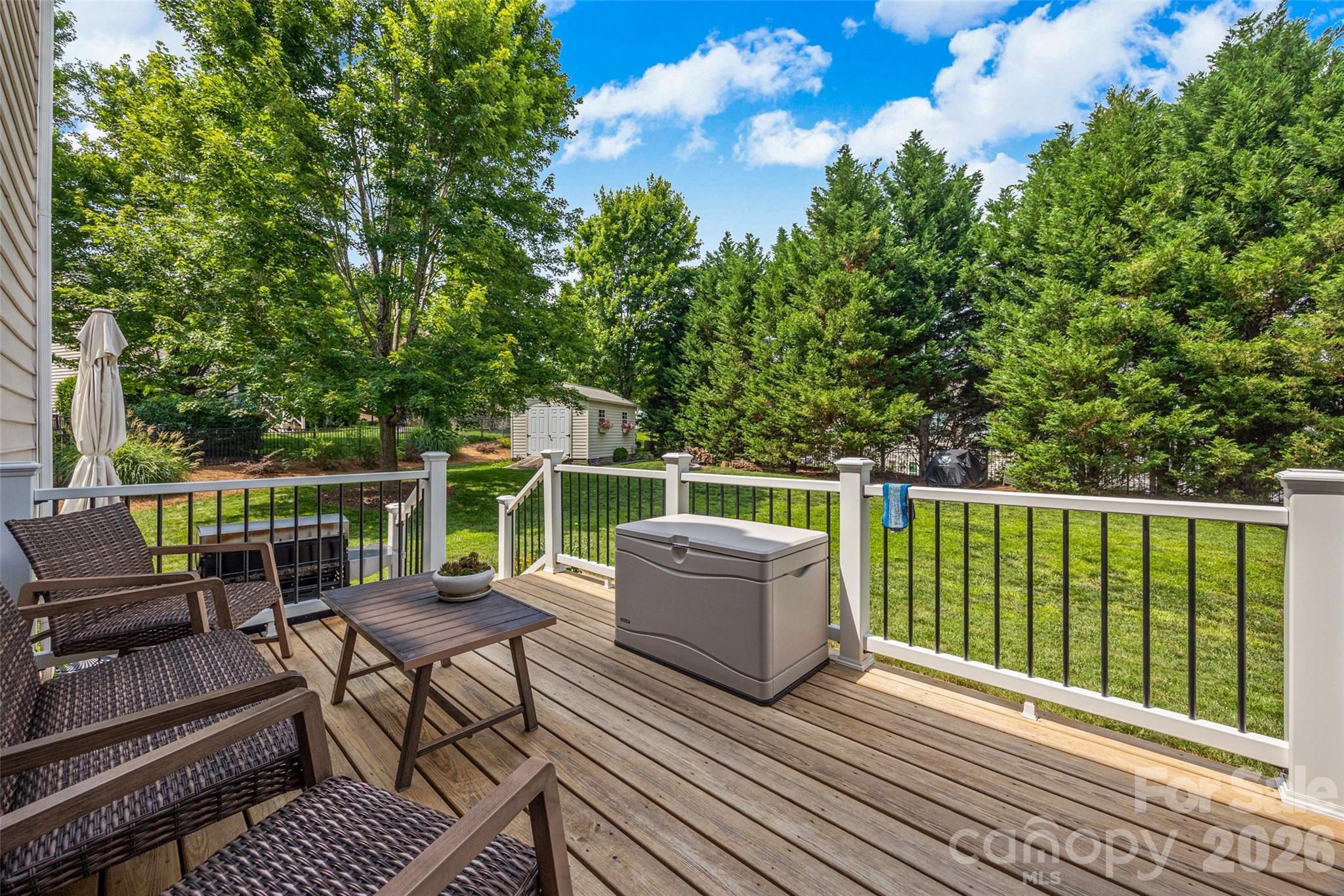 913 Vogel Way Property Photo 6