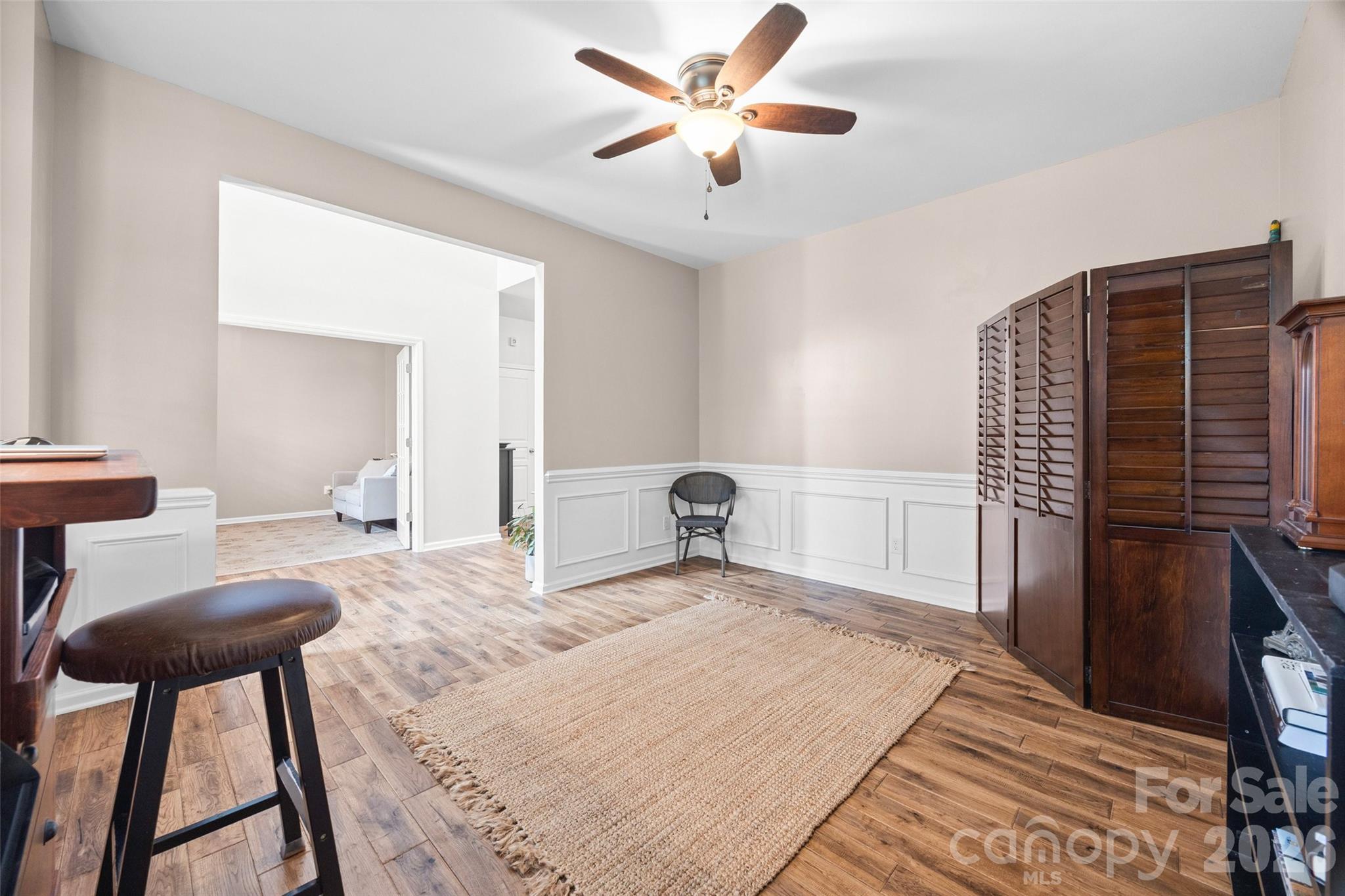 913 Vogel Way Property Photo 17
