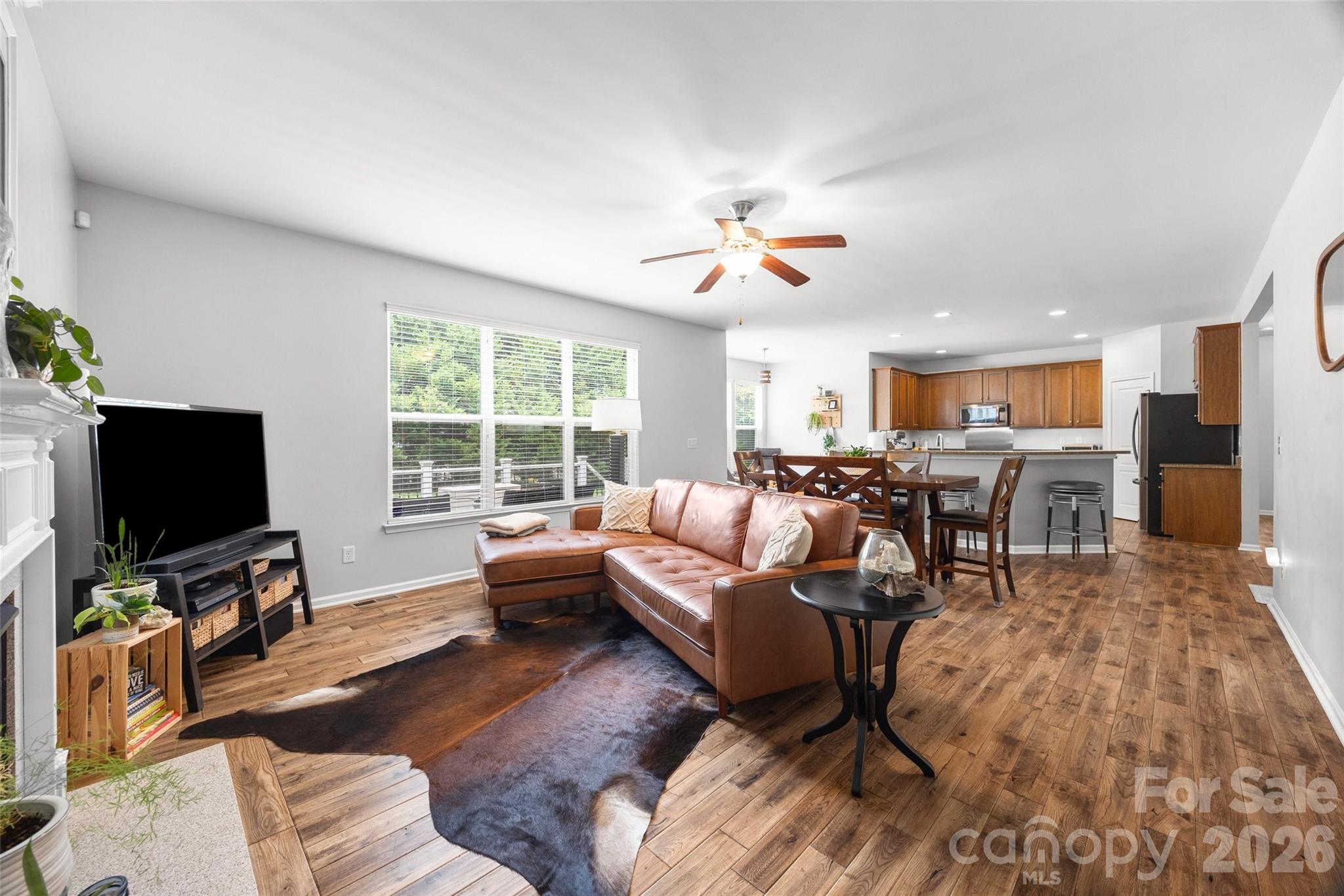 913 Vogel Way Property Photo 21