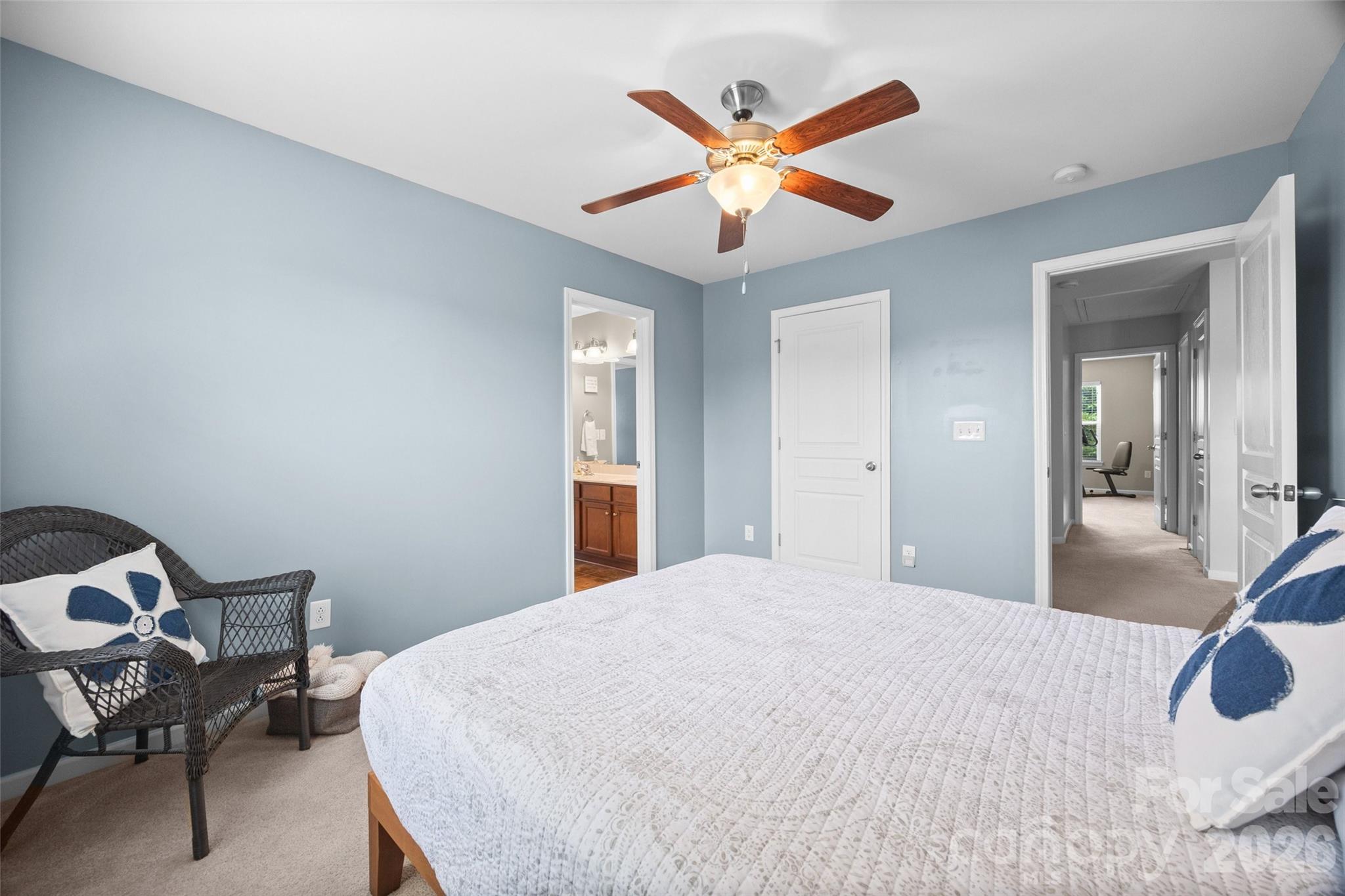 913 Vogel Way Property Photo 34