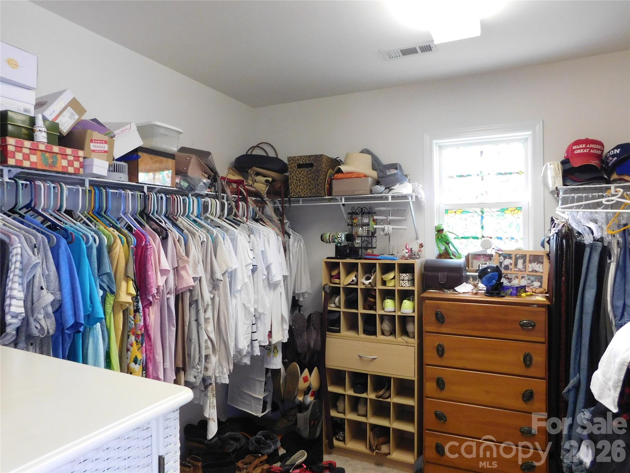 5402 Griffith Road Property Photo 18