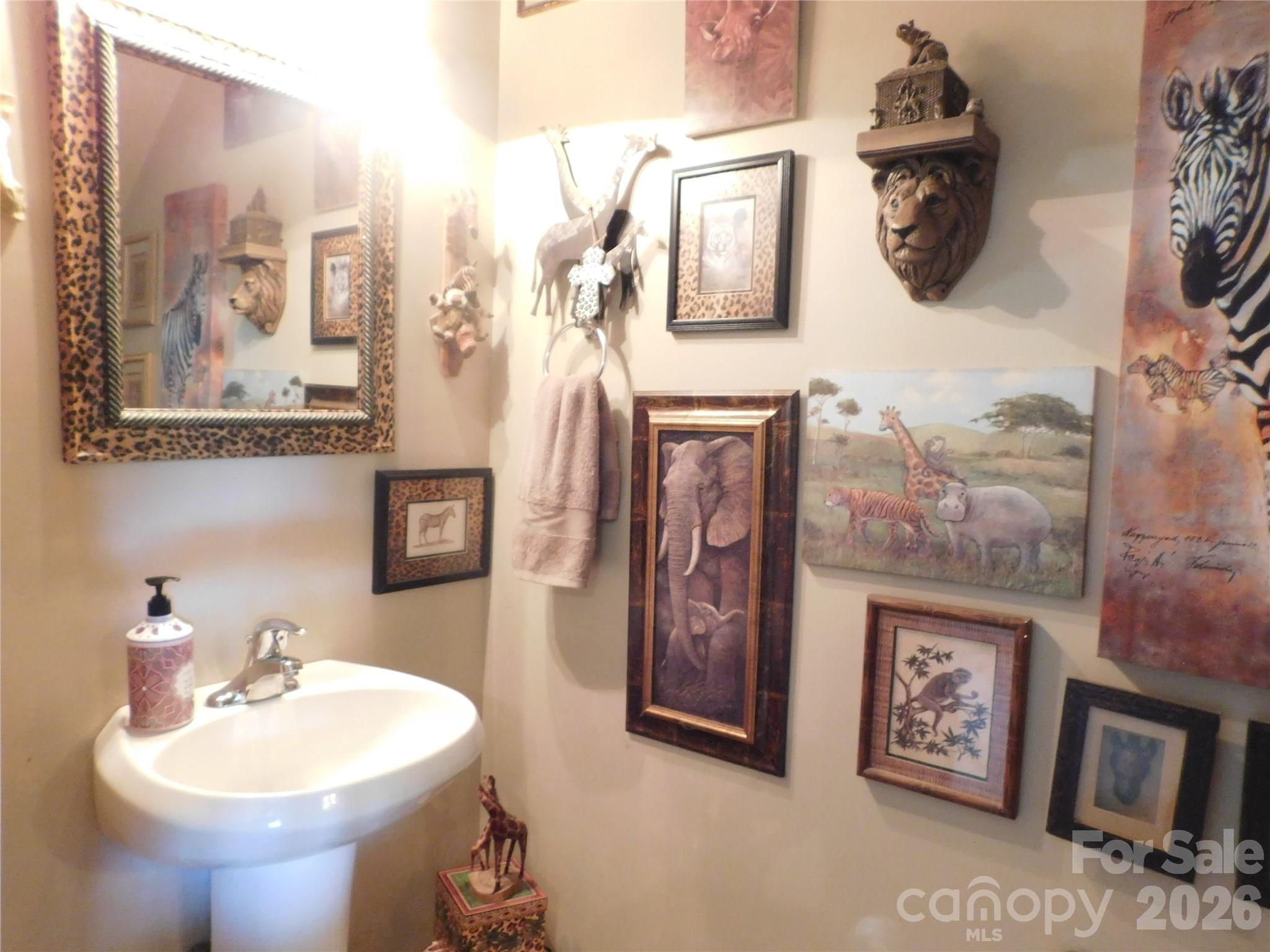 5402 Griffith Road Property Photo 23