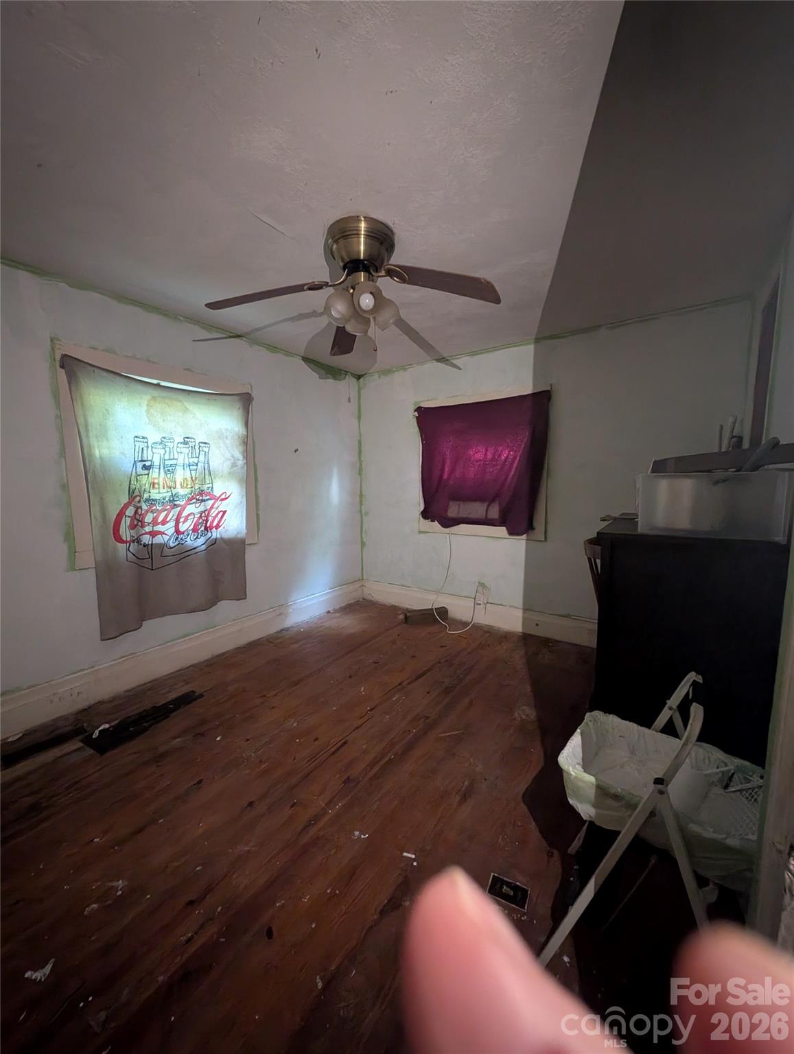 1218-b Essex Street Property Photo 25