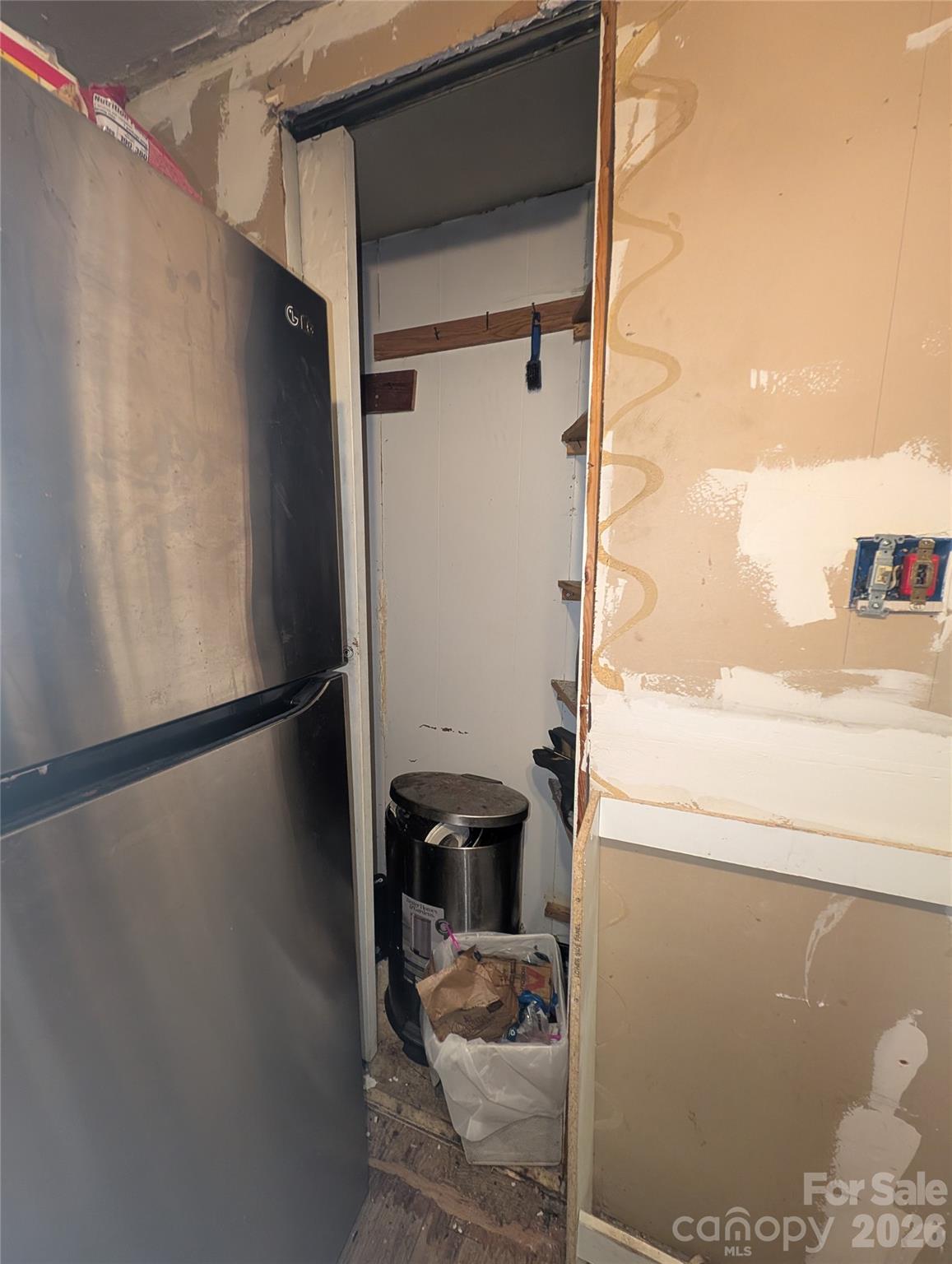 1218-b Essex Street Property Photo 33