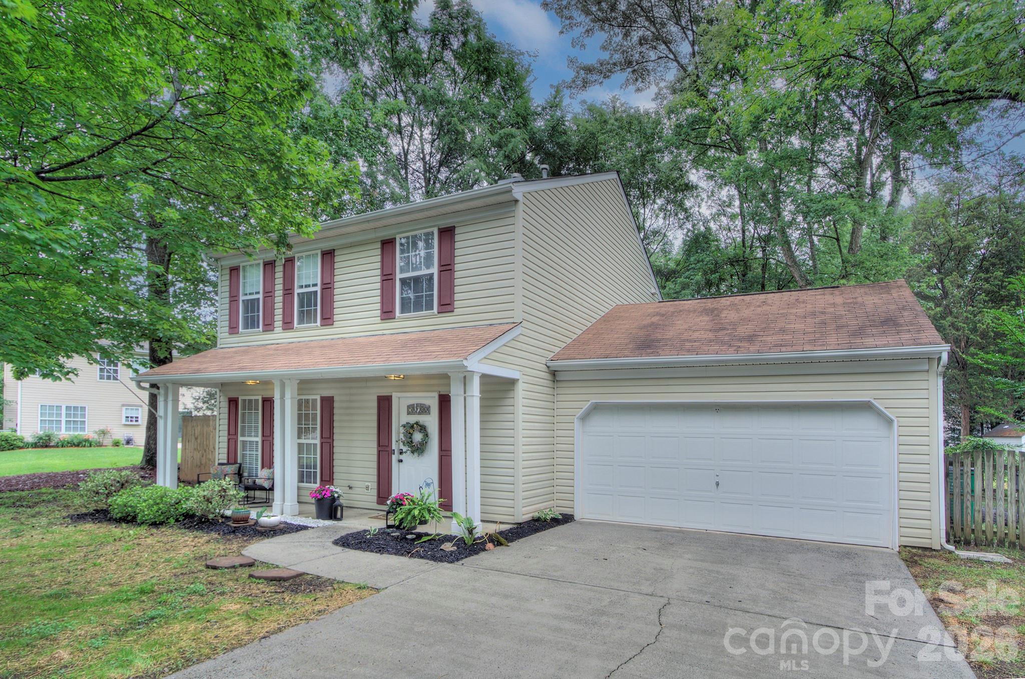14439 Arbor Ridge Drive Property Photo 2
