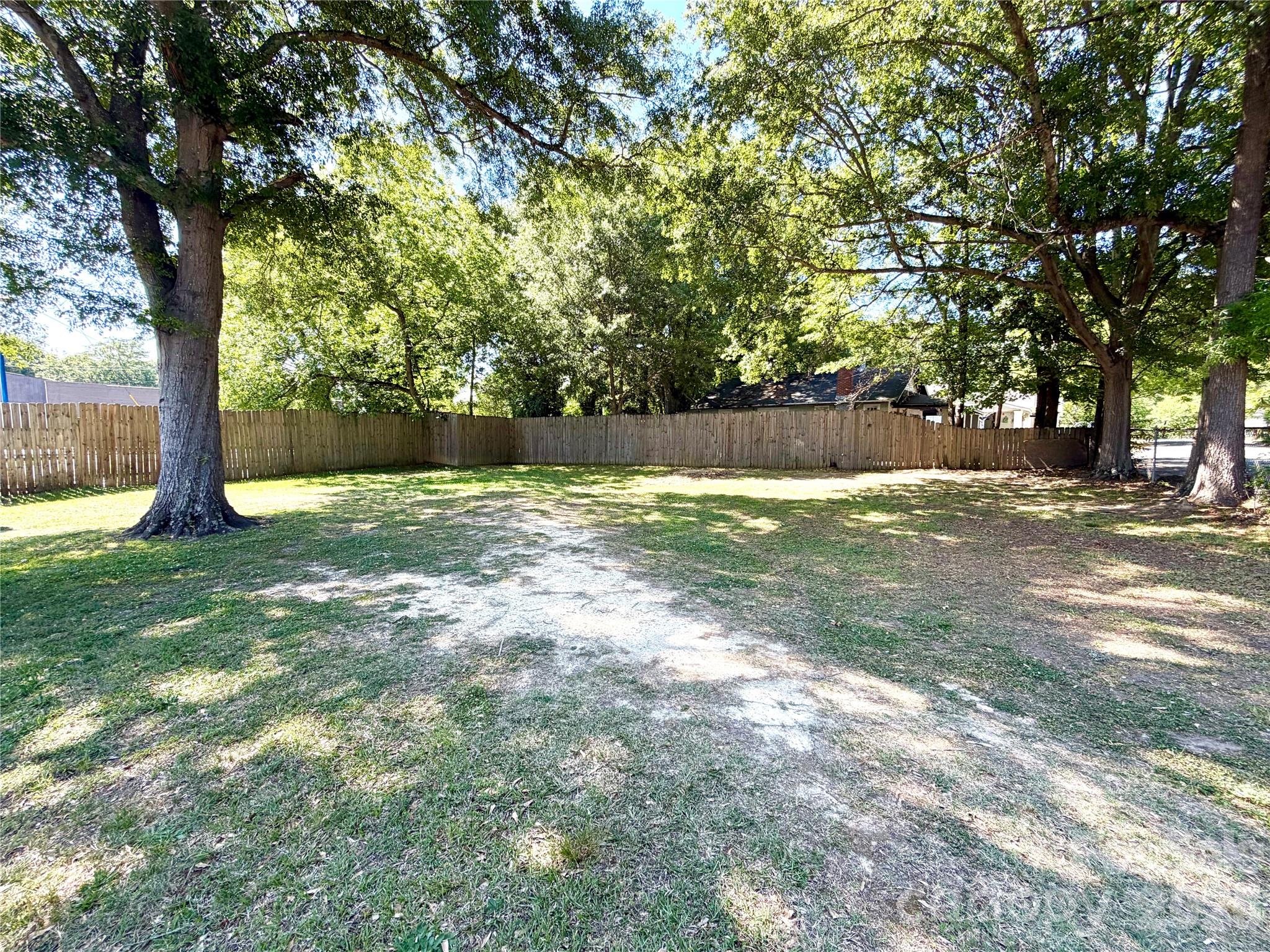 715 E Marion Street Property Photo 36
