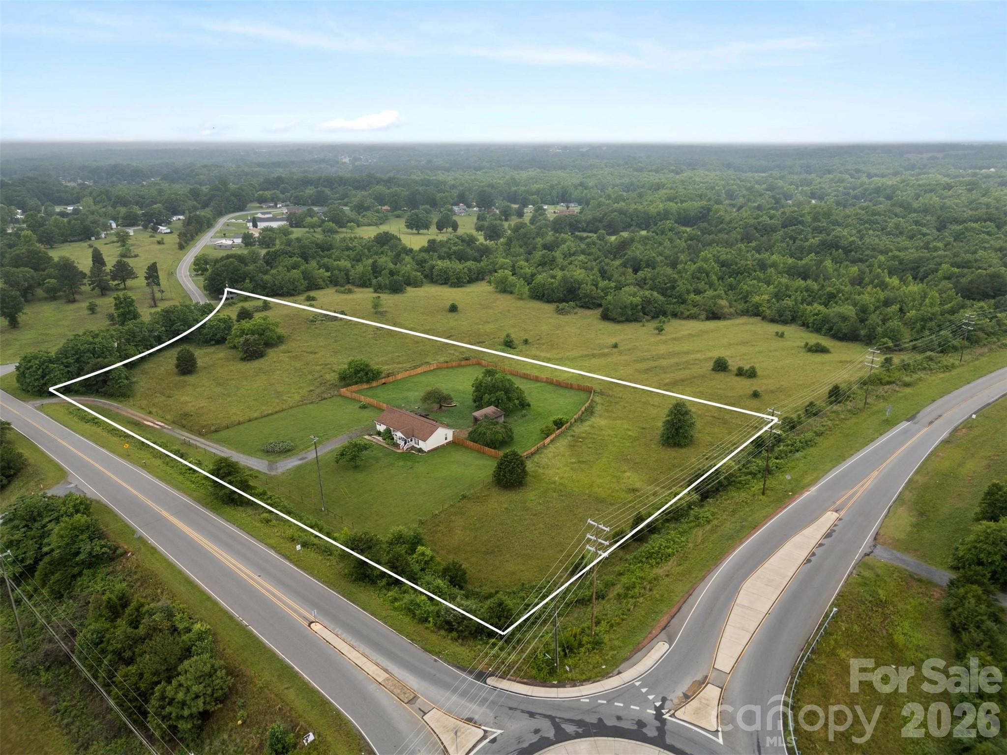 638 Margrace Road Property Photo 1