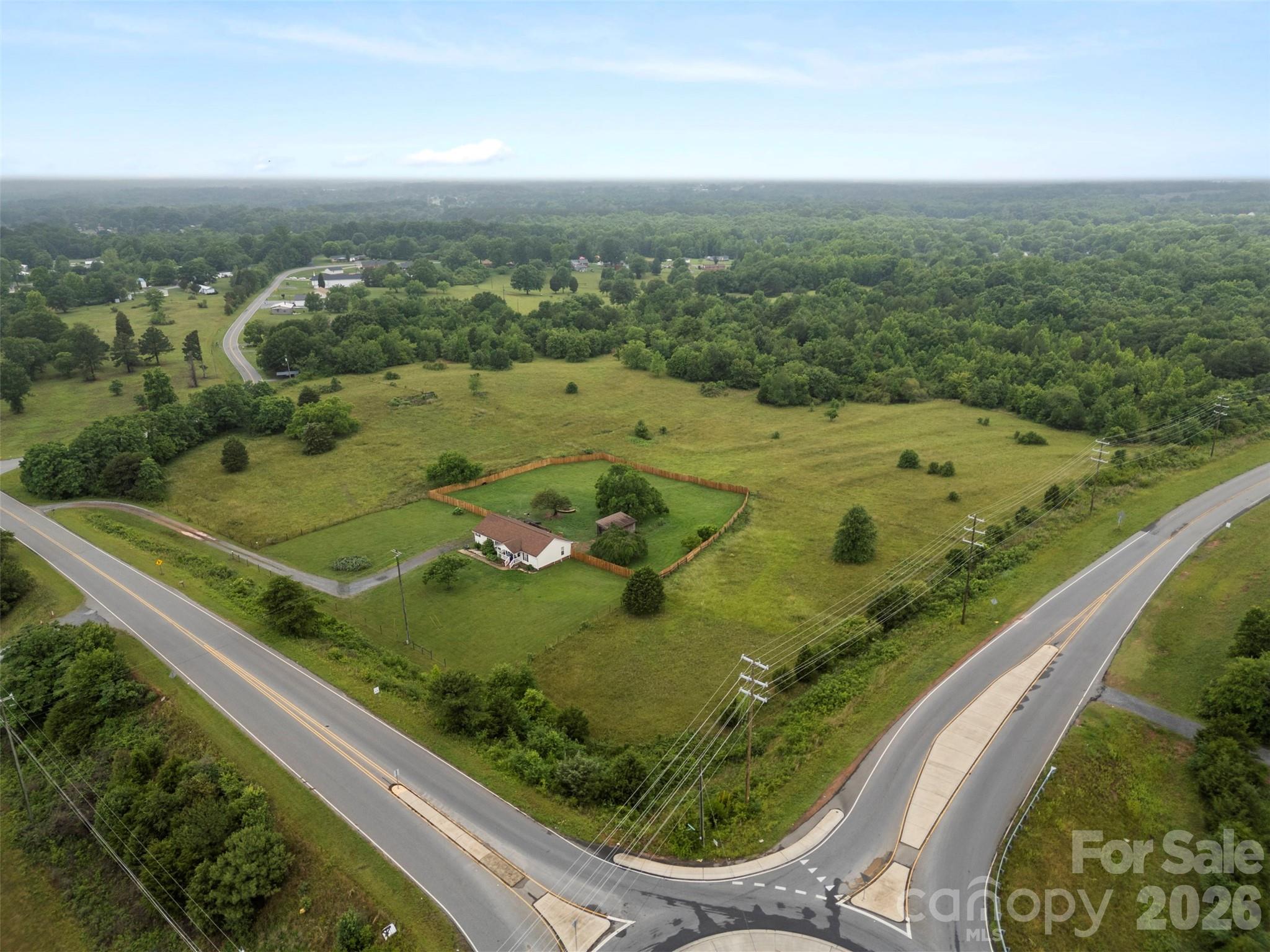 638 Margrace Road Property Photo 2
