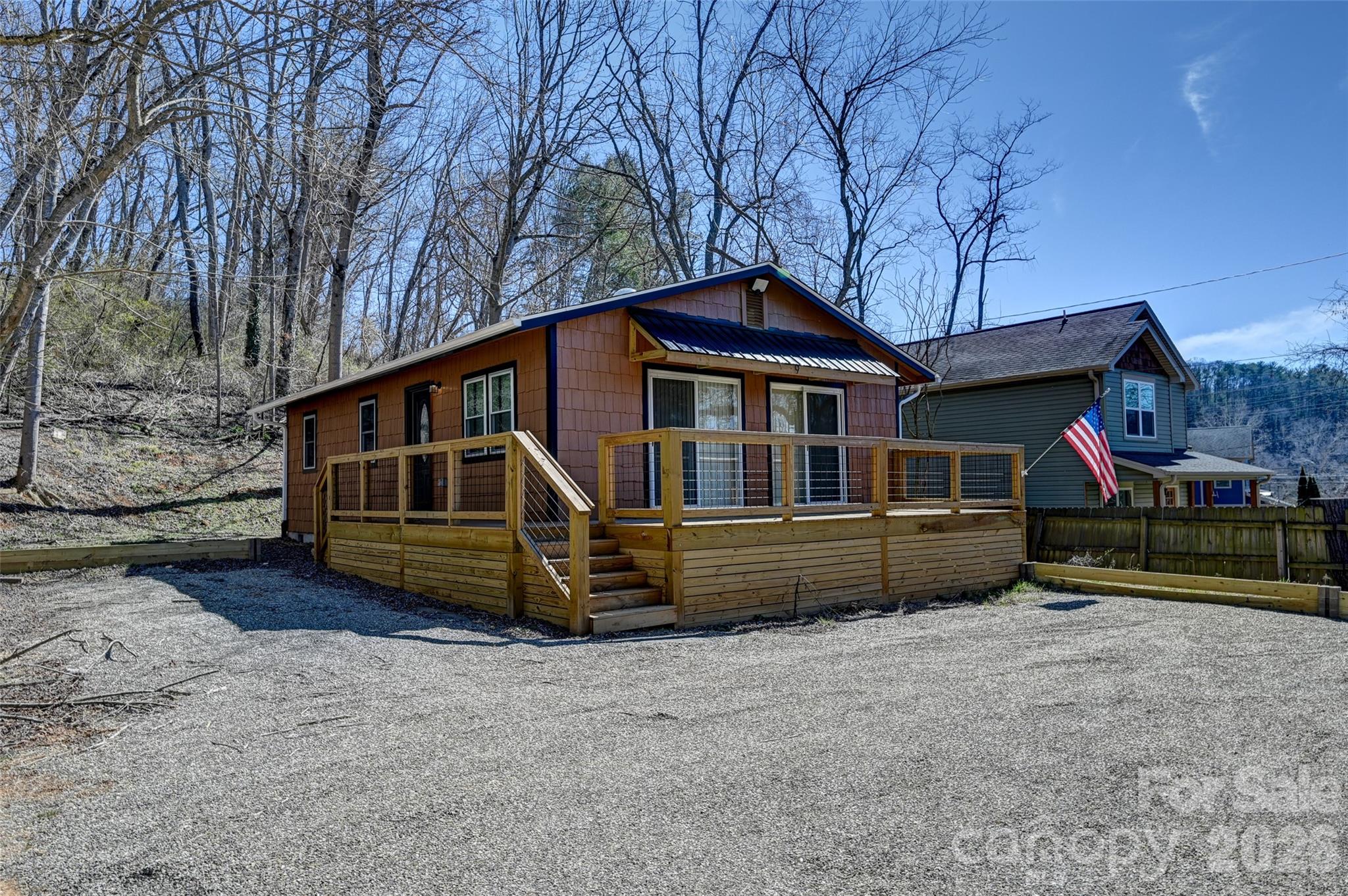 9 Woodfin Avenue Property Photo 2