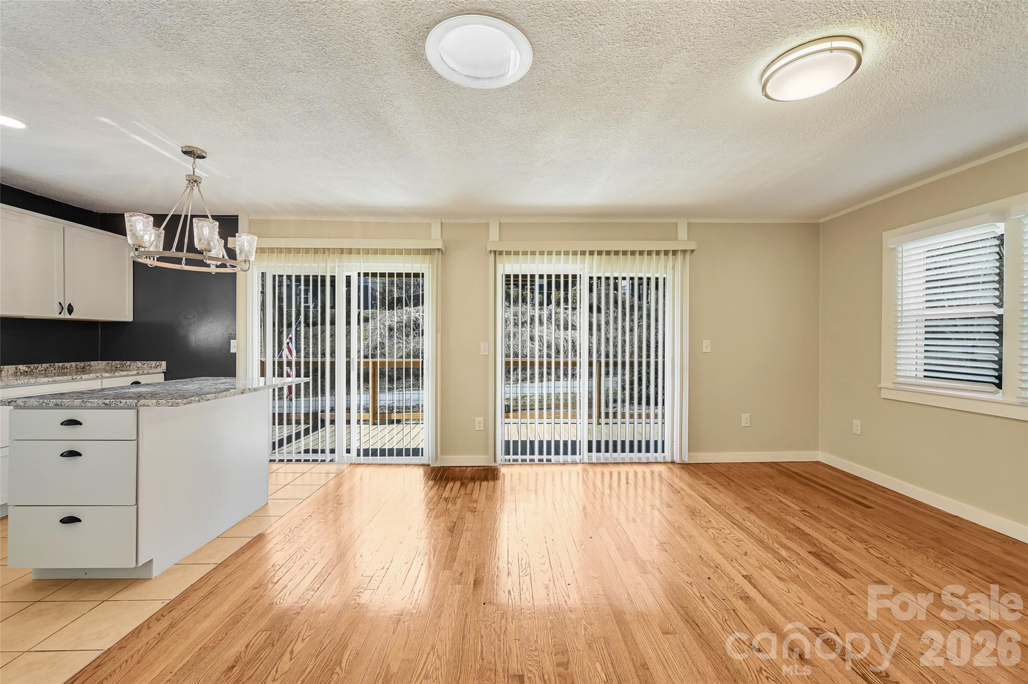 9 Woodfin Avenue Property Photo 9