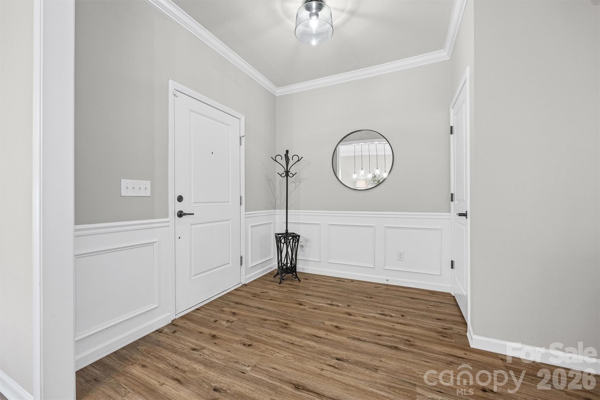 3703 Jacinta Court Property Photo 4