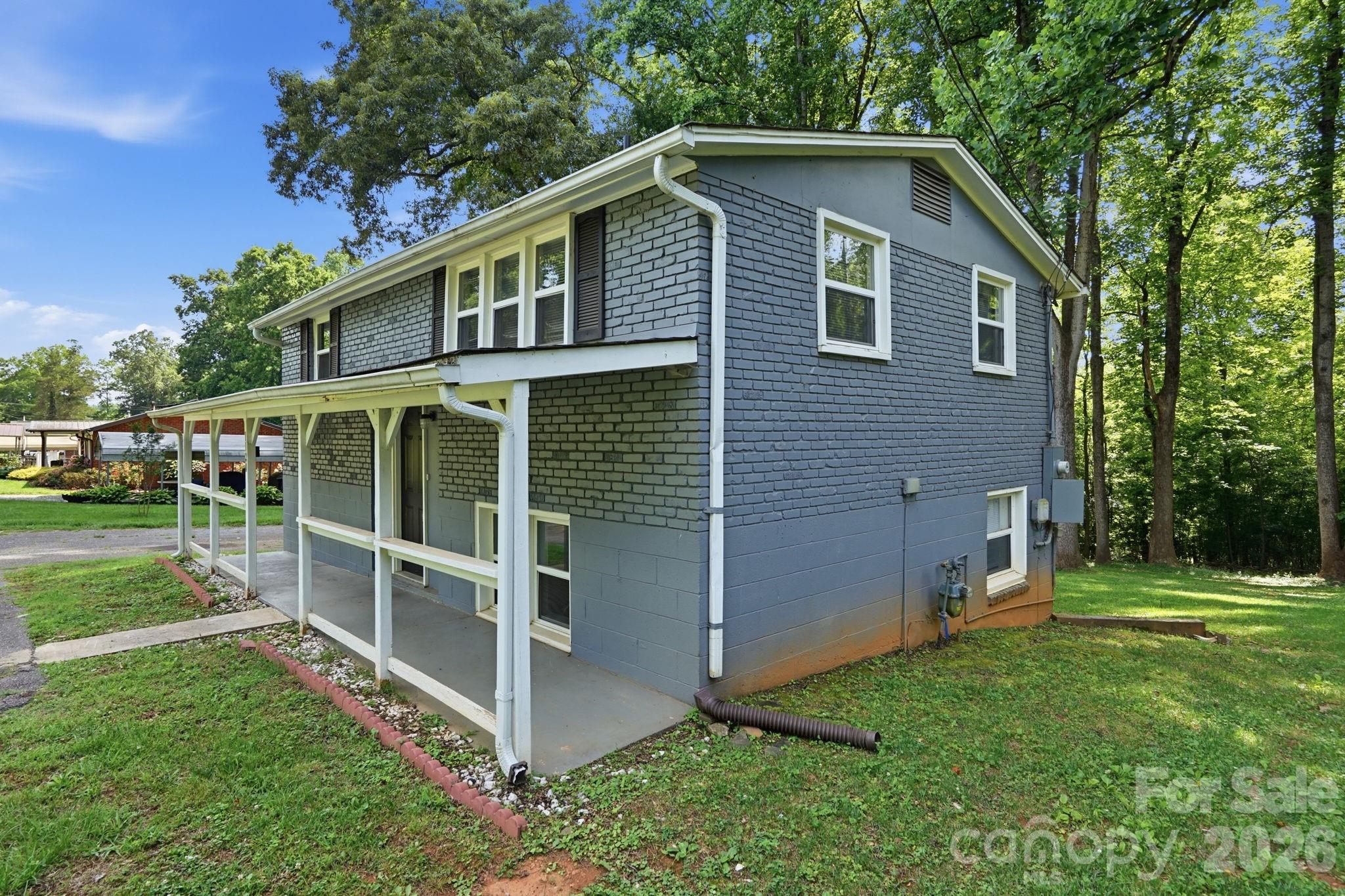 1120 Rita Avenue Property Photo 3