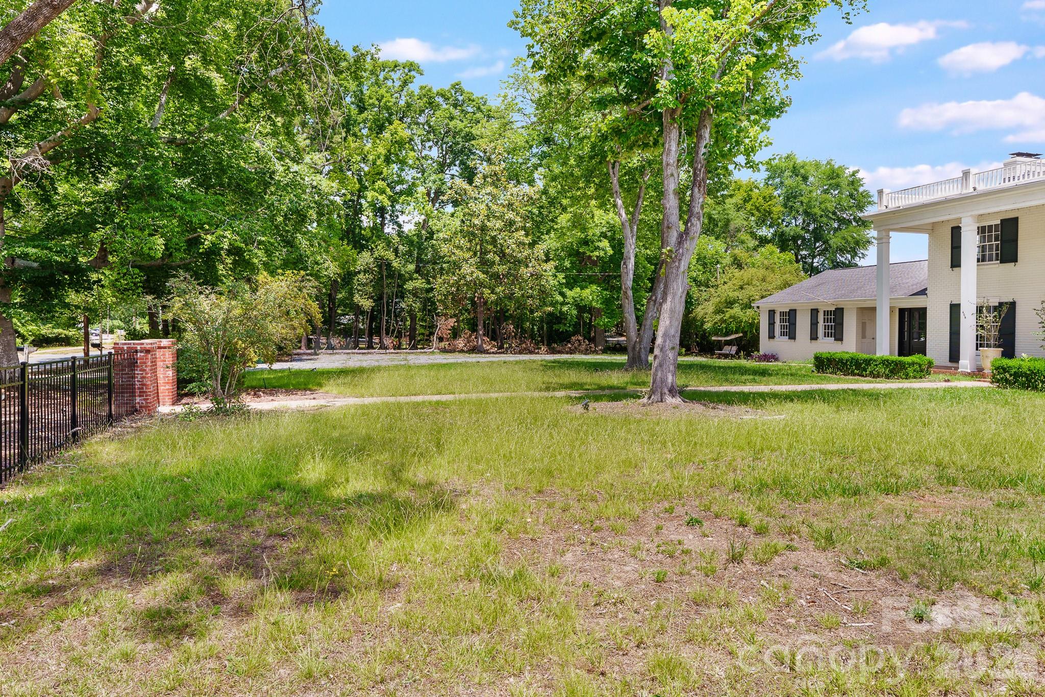408 N Providence Street Property Photo 41