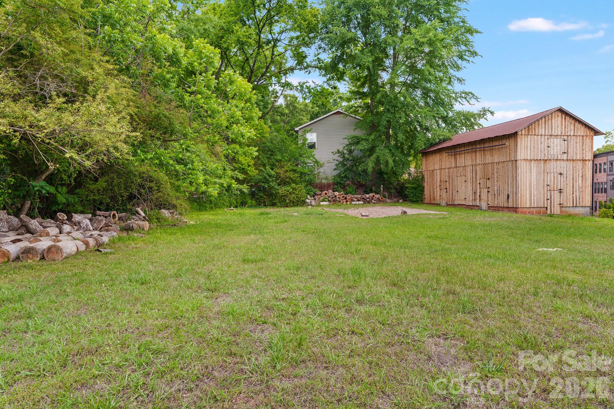 408 N Providence Street Property Photo 43
