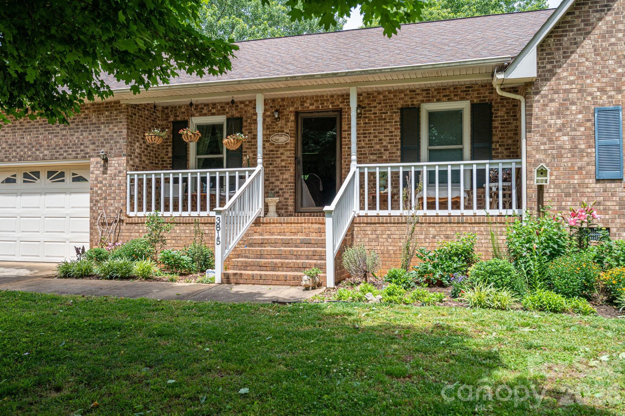 3815 Wild Cherry Road Property Photo 2