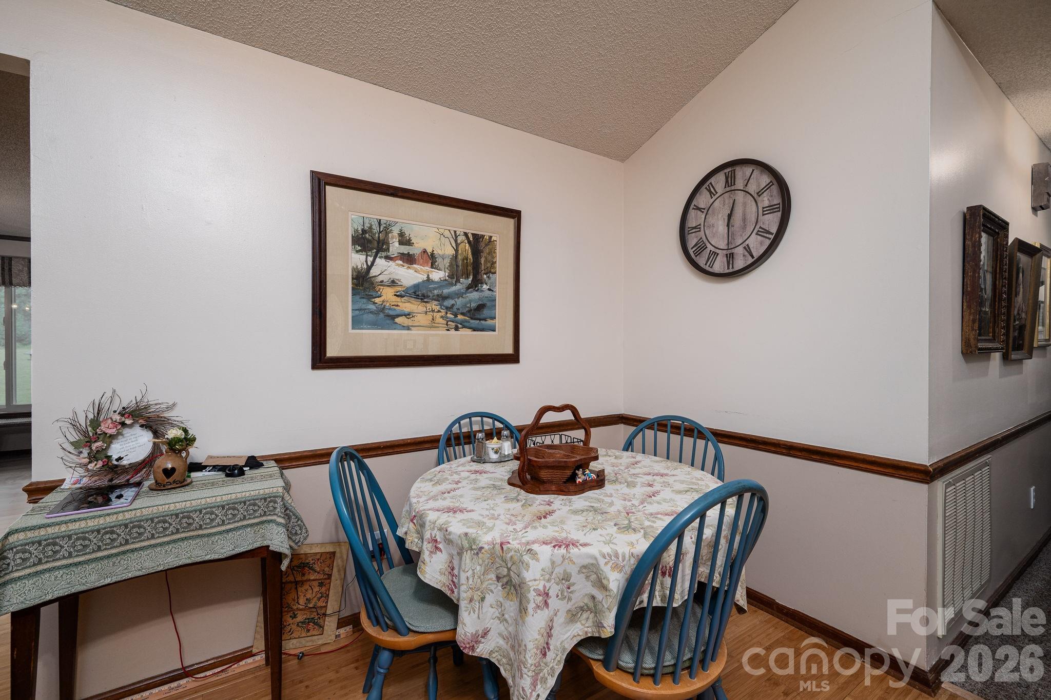 3815 Wild Cherry Road Property Photo 10