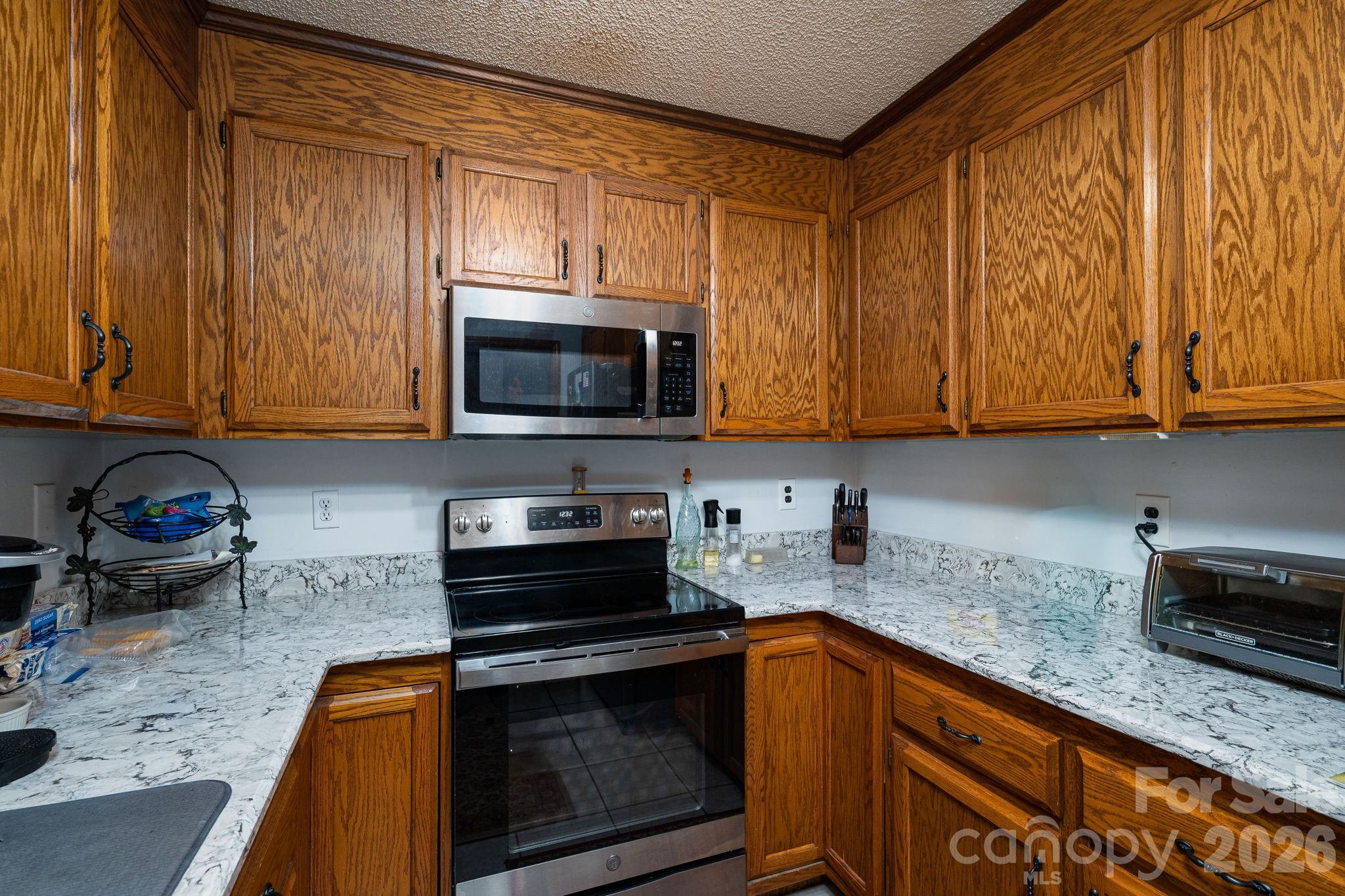 3815 Wild Cherry Road Property Photo 13
