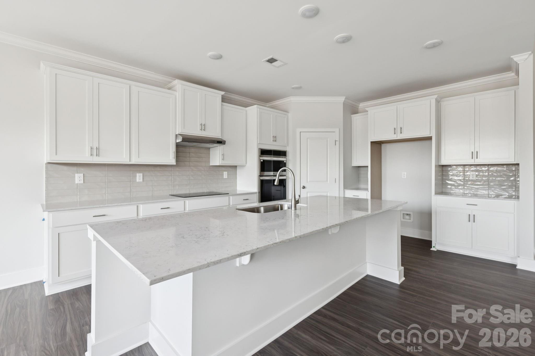 3710 Roughedge Drive Property Photo 7
