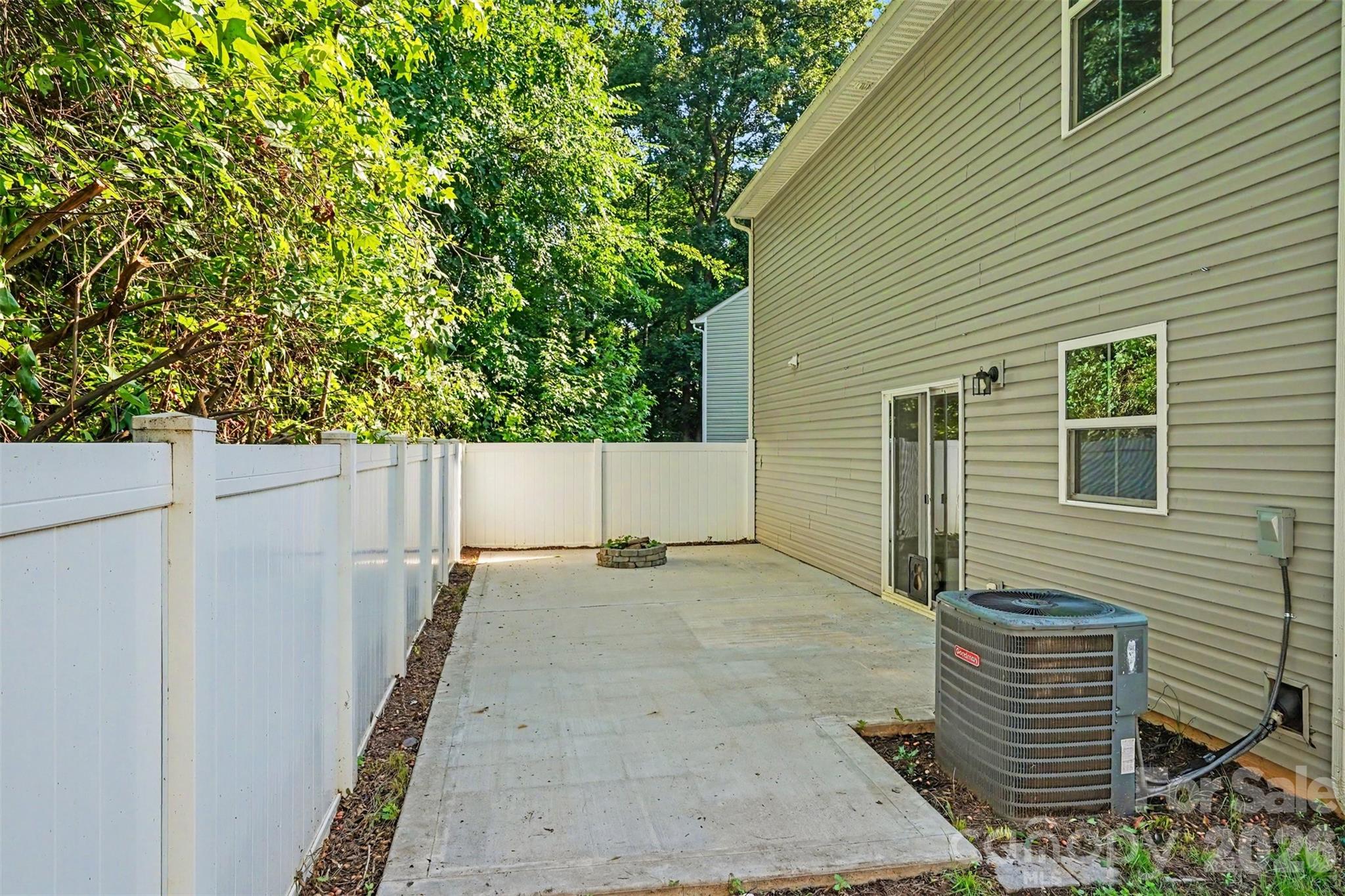 1602 Joseph Hewes Court Property Photo 16