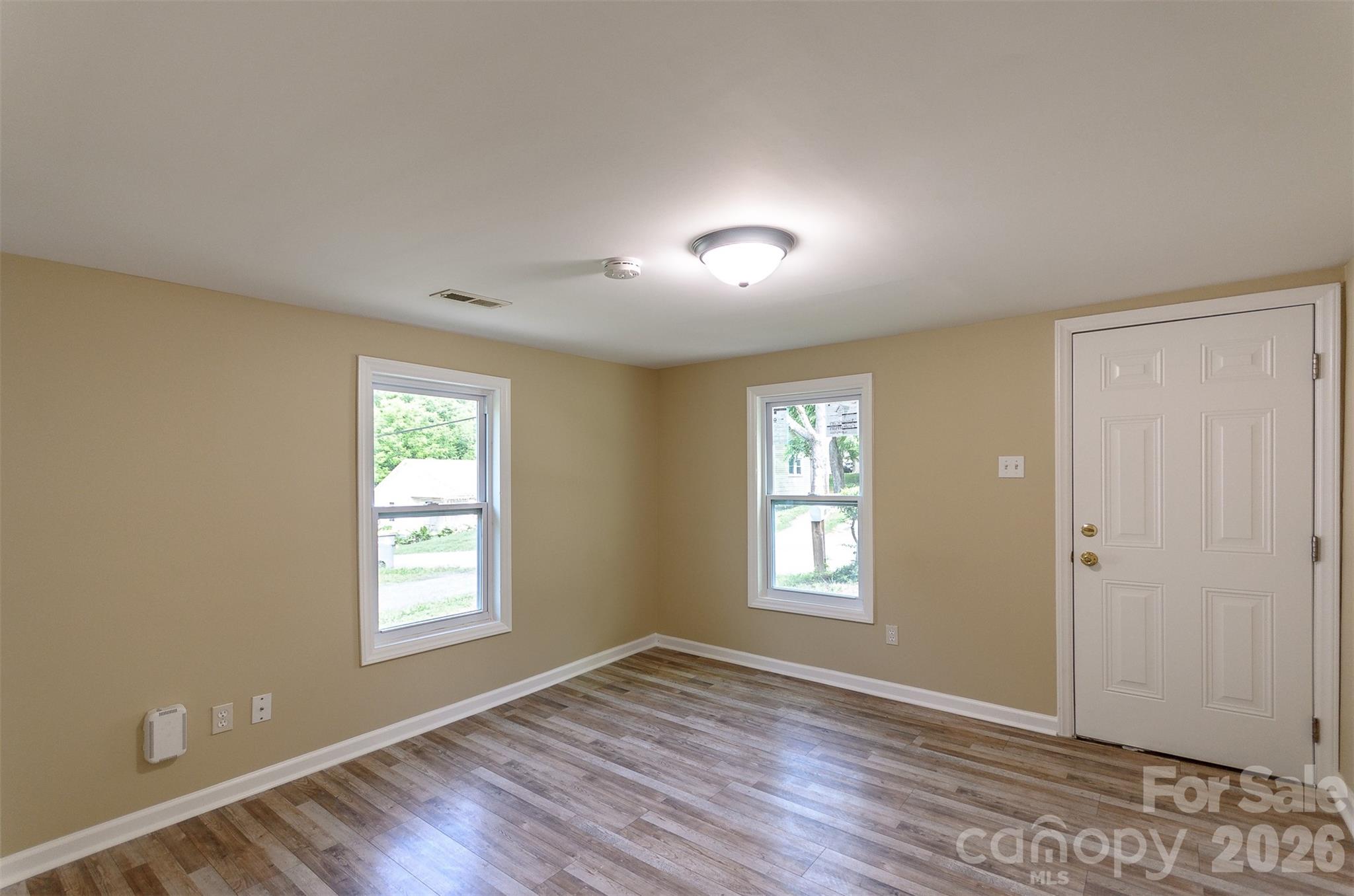 303 Rice Street Property Photo 5