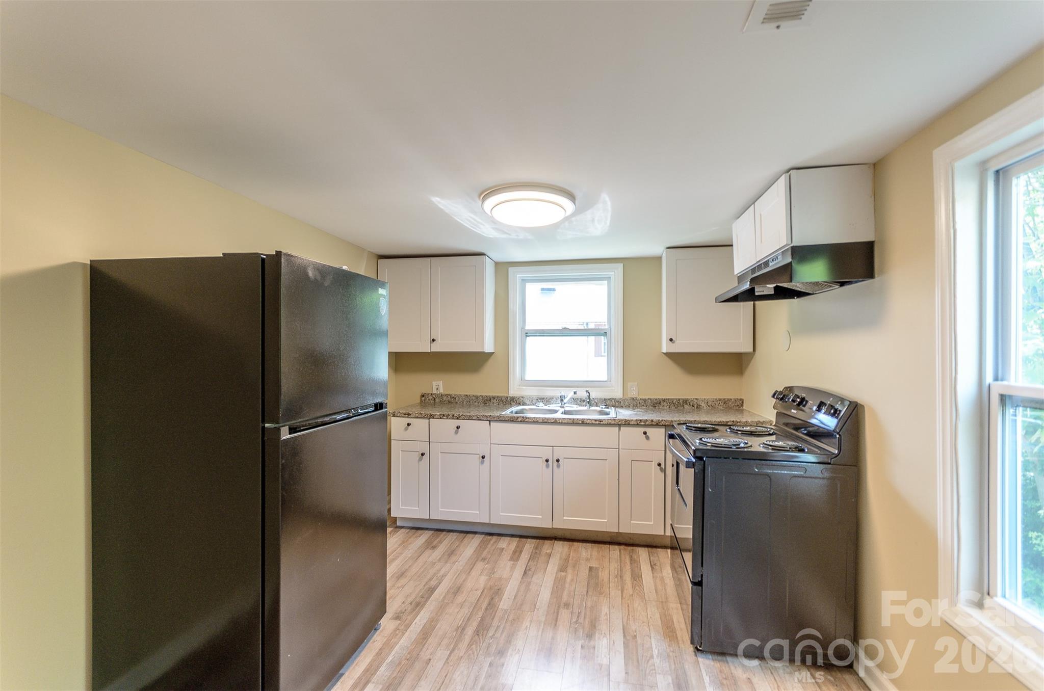 303 Rice Street Property Photo 14