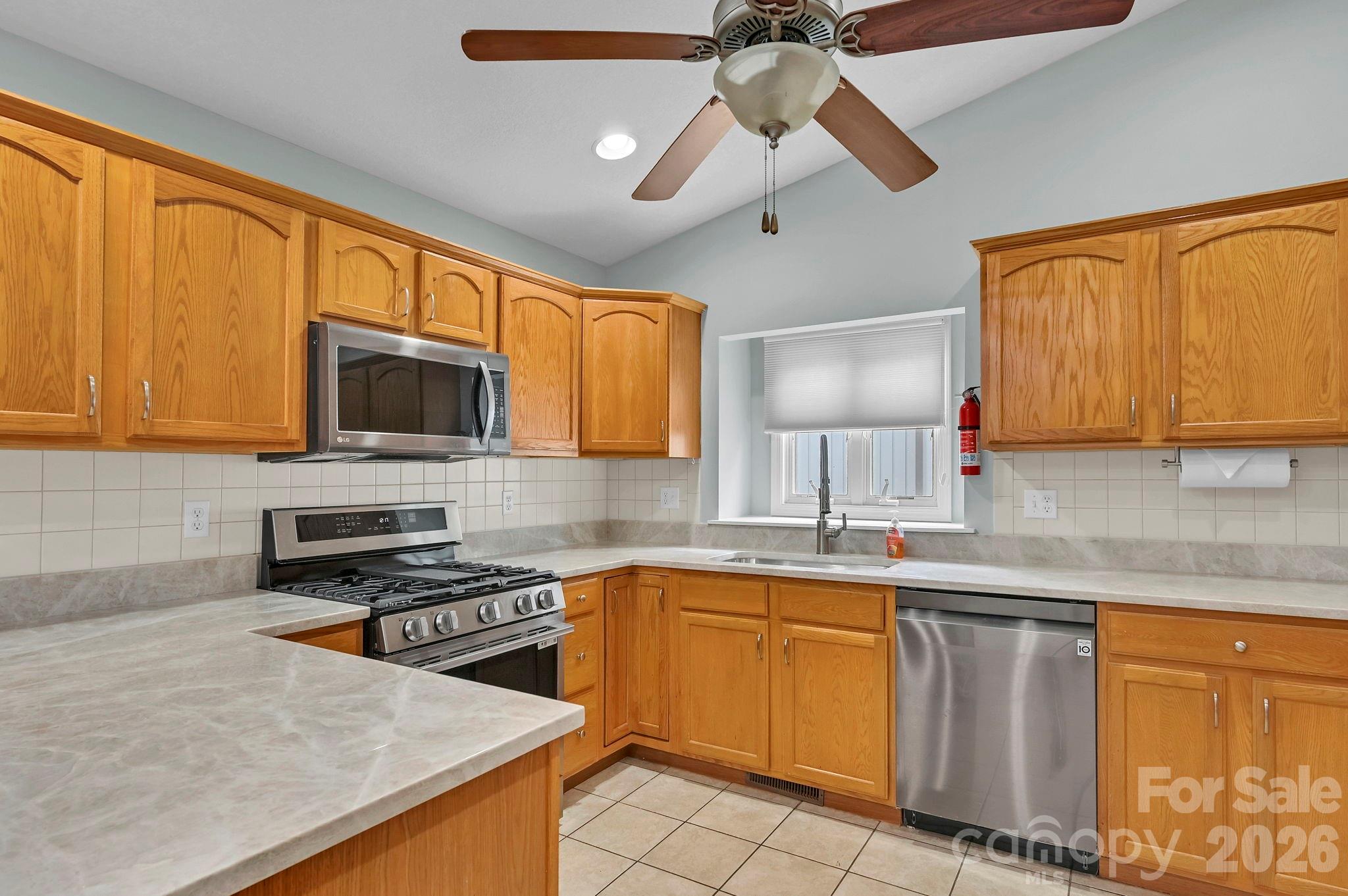 434 Kyfields None Property Photo 12