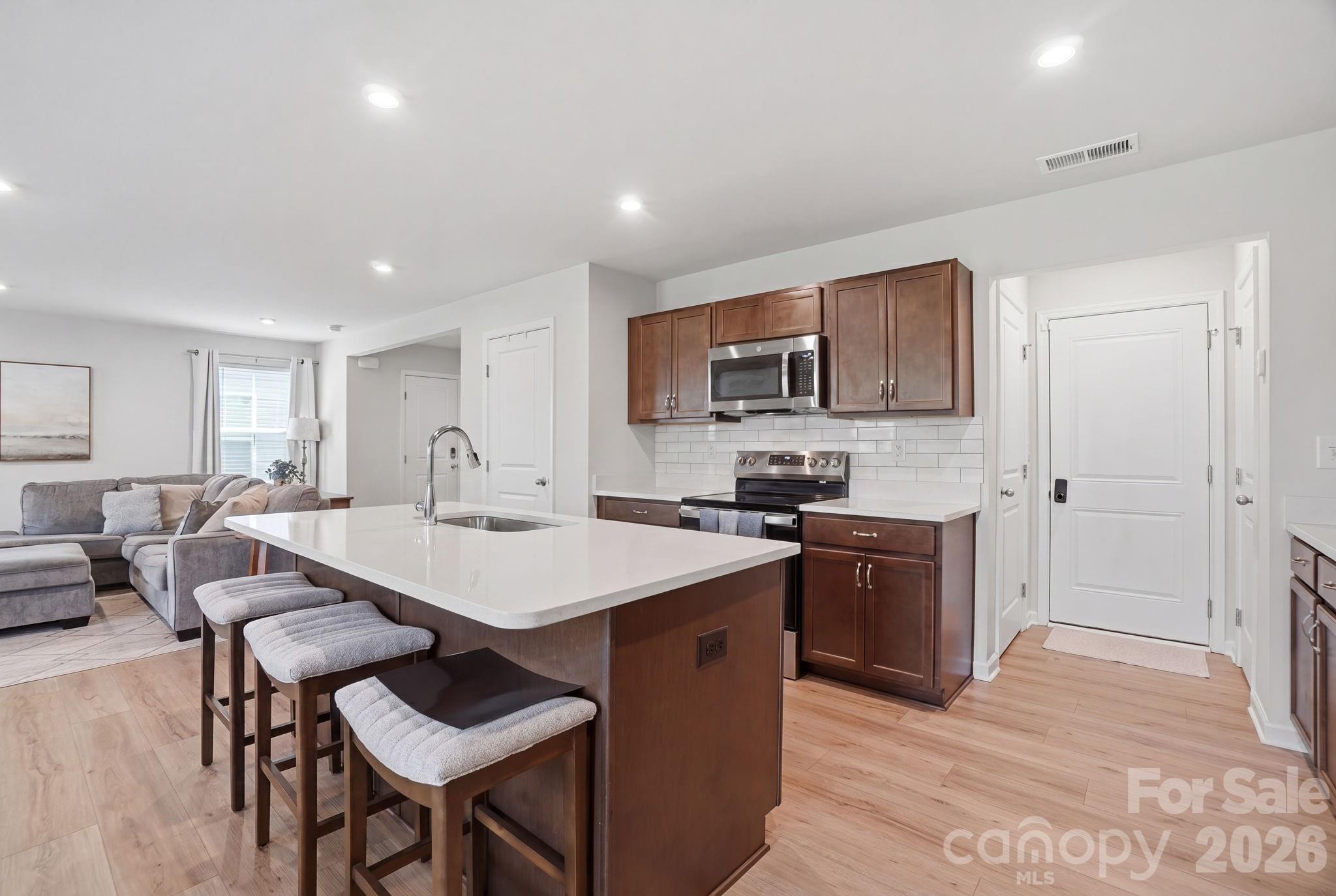 1621 Gutter Branch Drive Property Photo 8