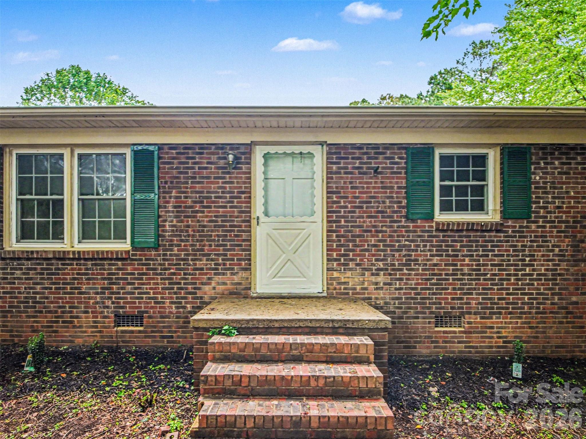 211 Lakeview Road Property Photo 4