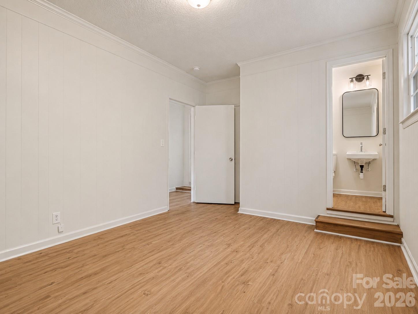 211 Lakeview Road Property Photo 21