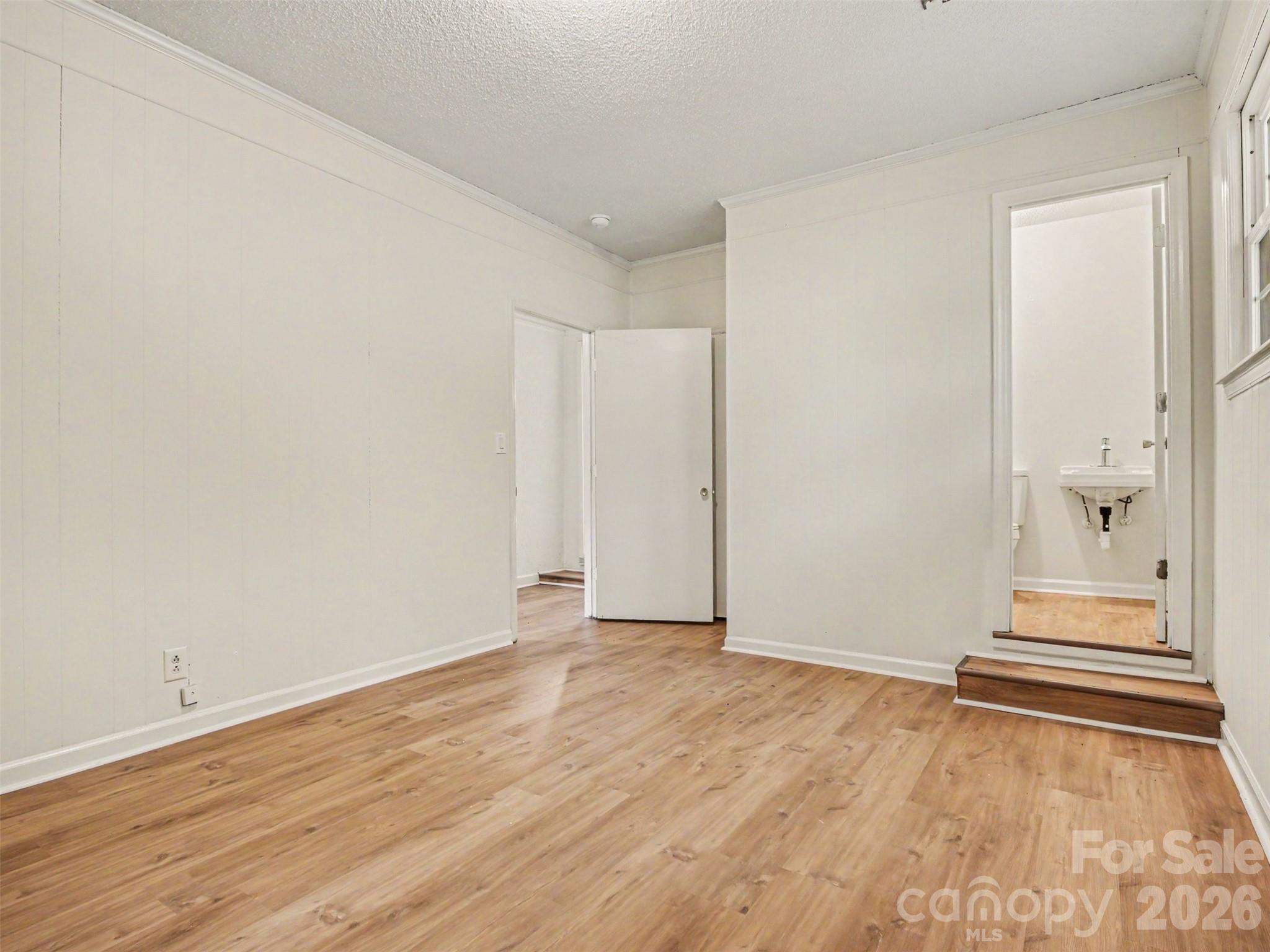 211 Lakeview Road Property Photo 22