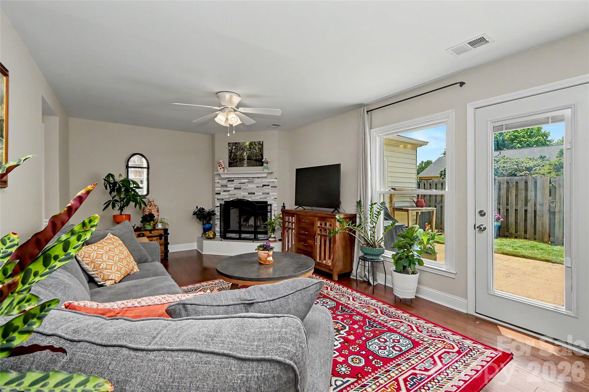 8333 Knights Bridge Road Property Photo 3