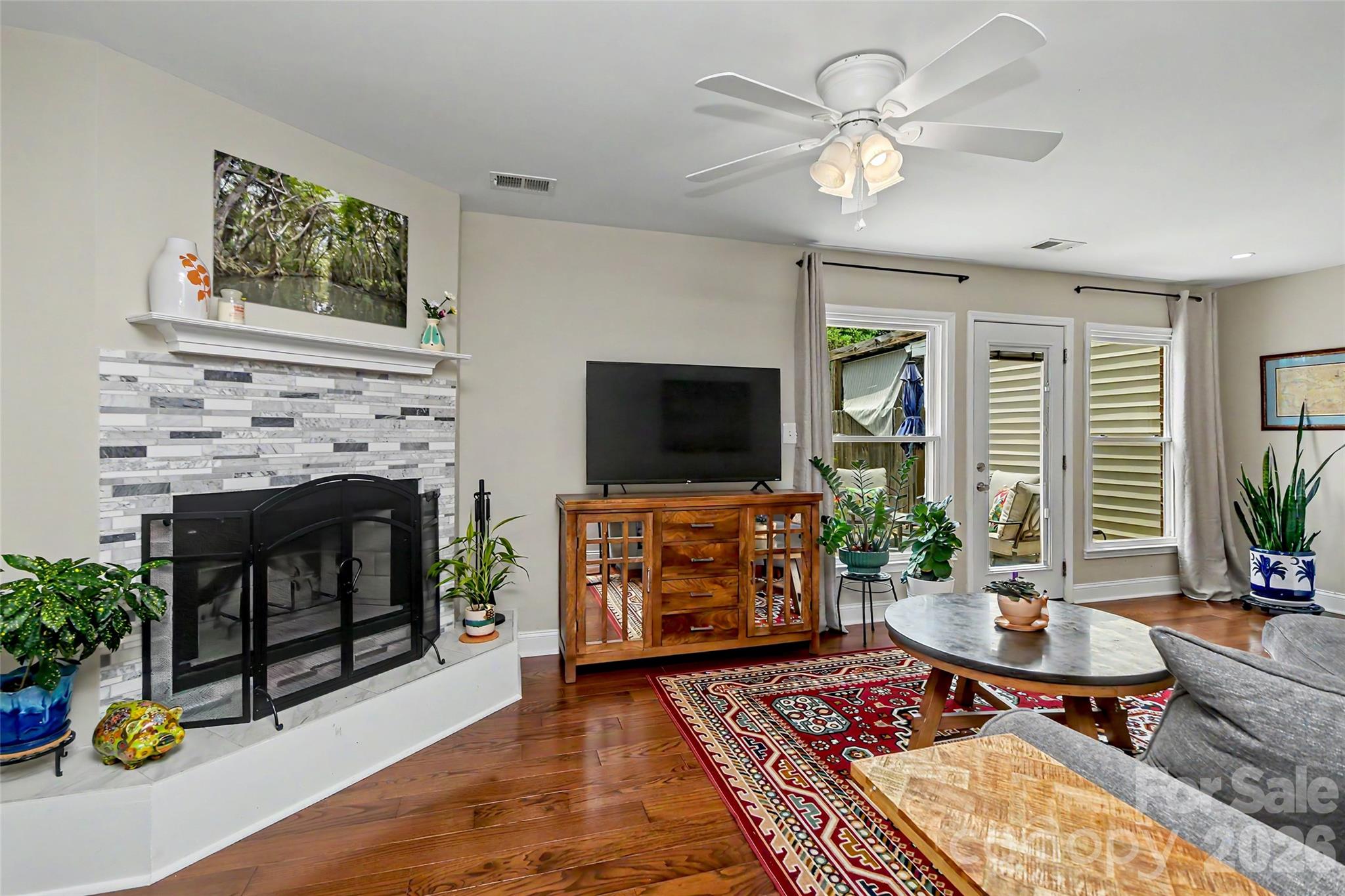 8333 Knights Bridge Road Property Photo 4
