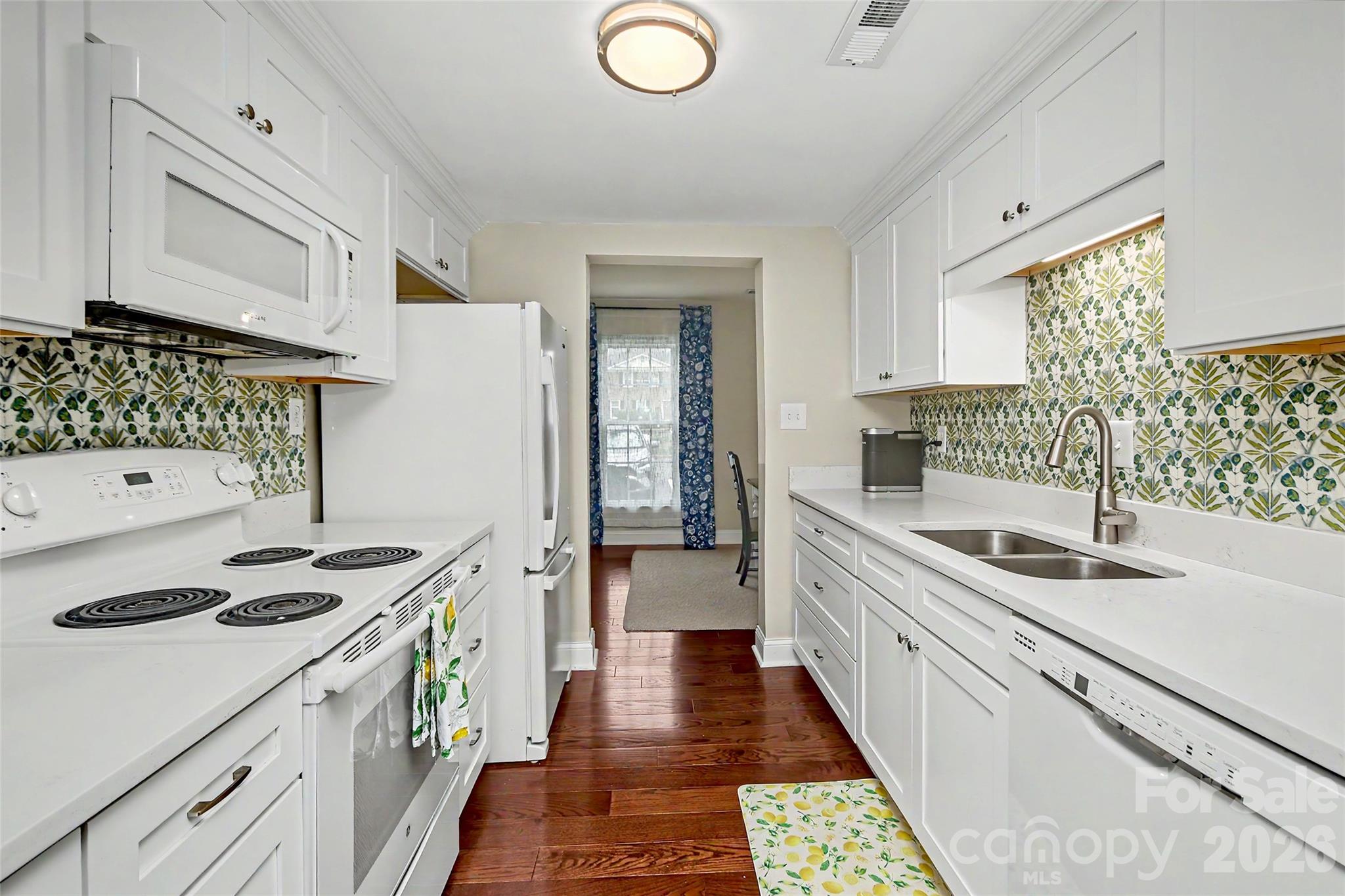 8333 Knights Bridge Road Property Photo 8