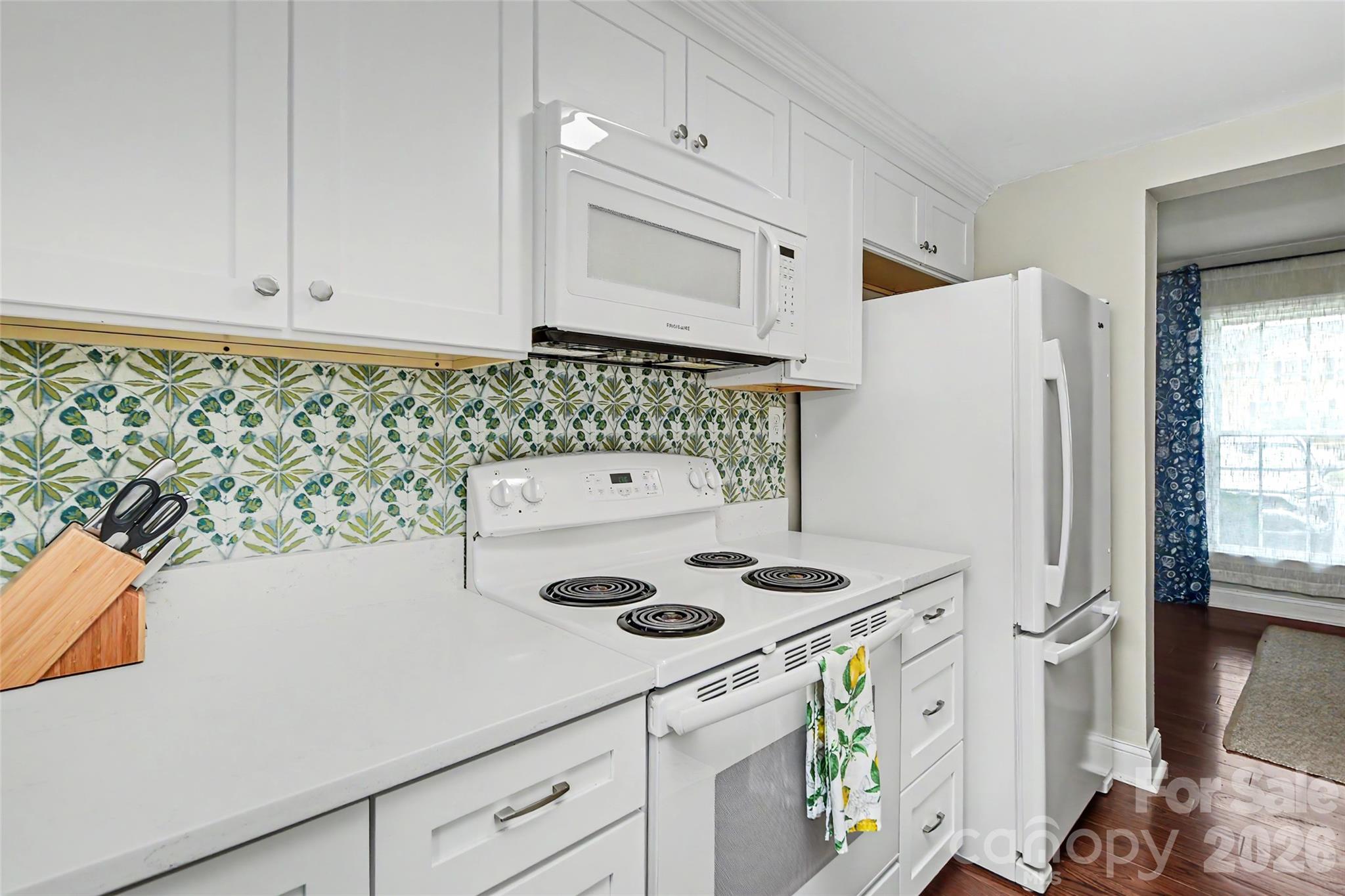 8333 Knights Bridge Road Property Photo 10