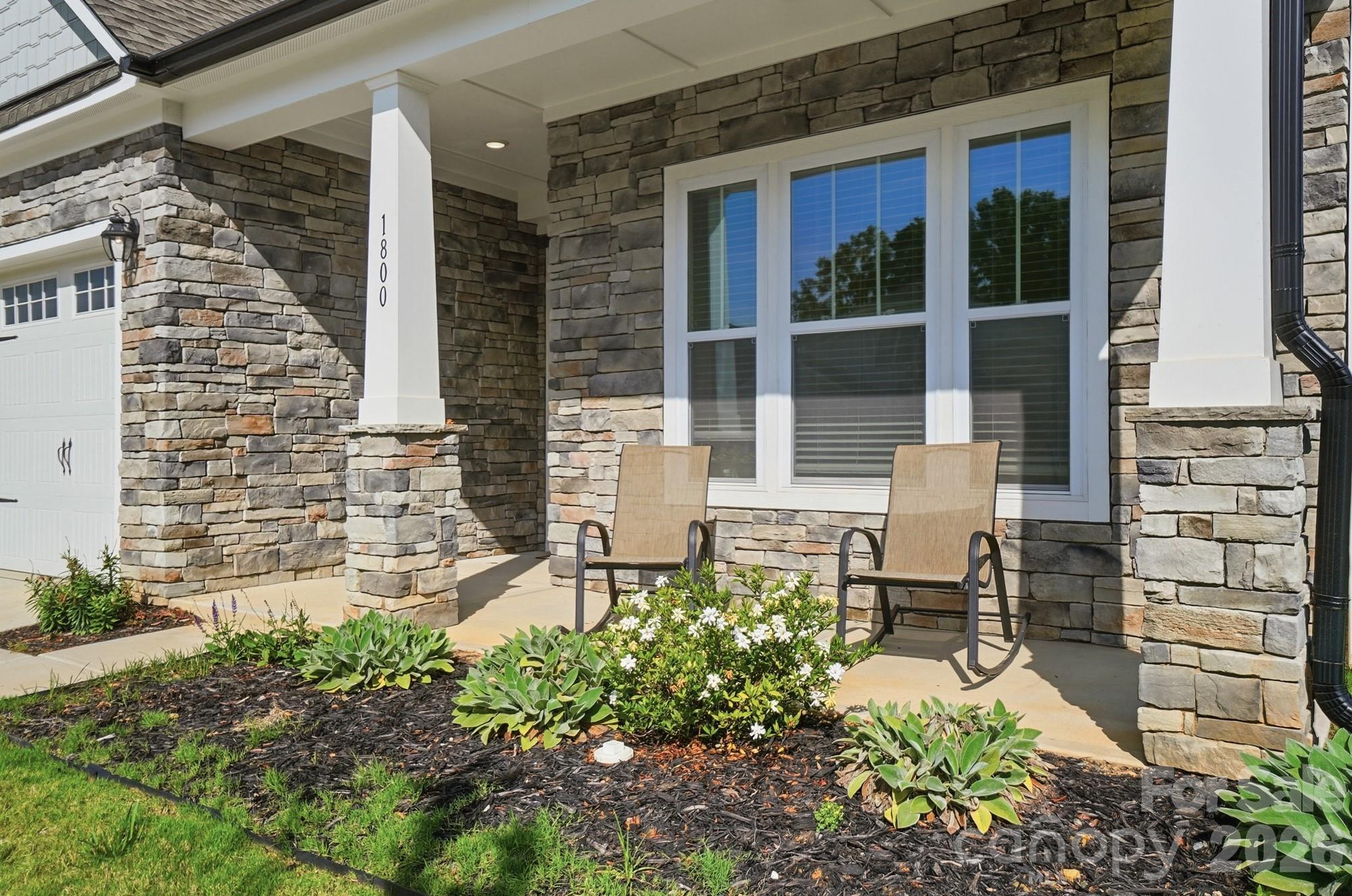 1800 Carrollton Drive Property Photo 2