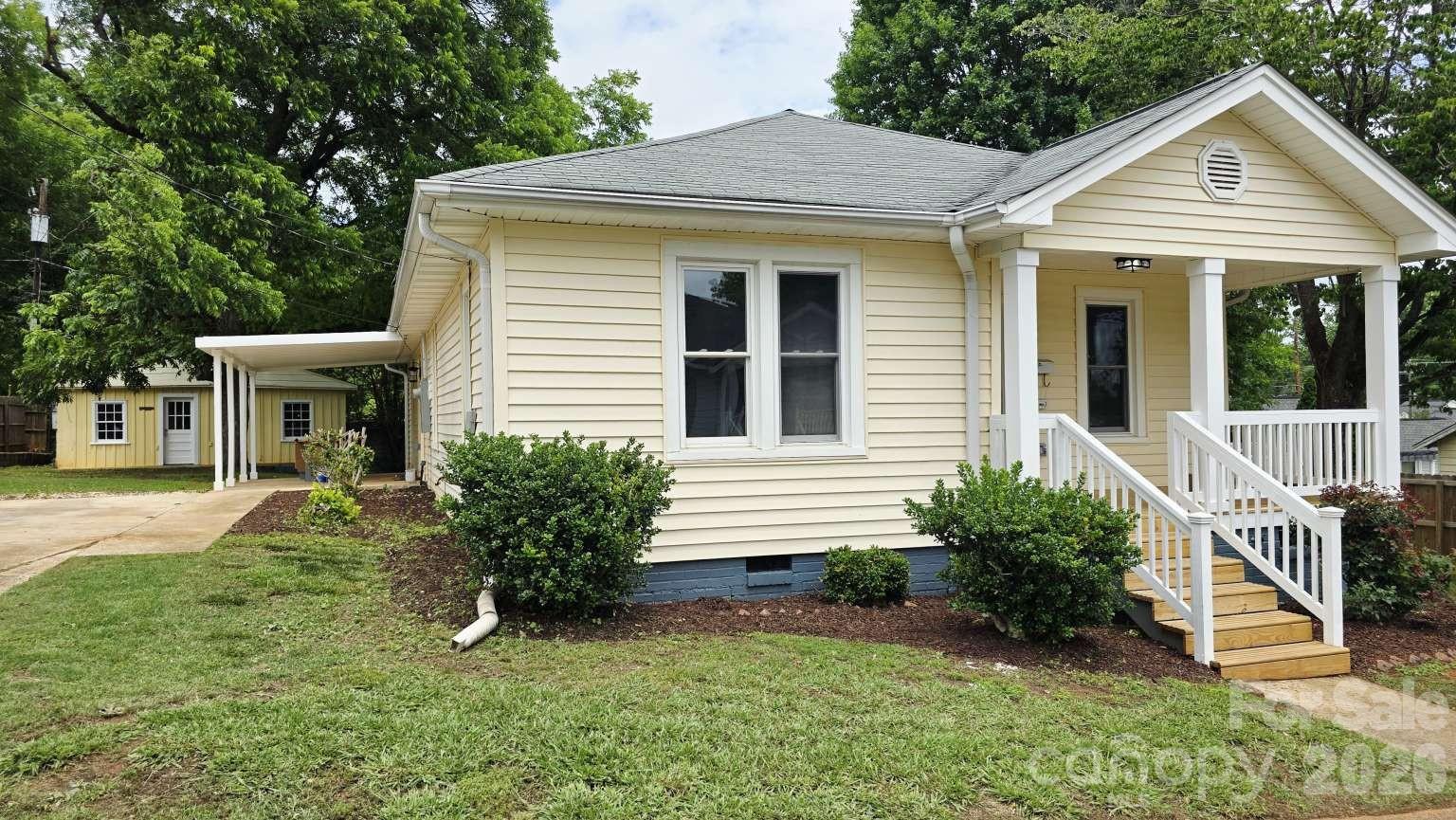428 15th Street Property Photo 2