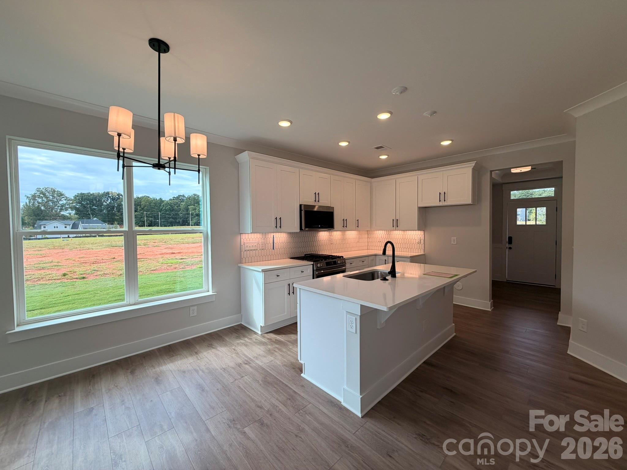 402 Blythe Townhome Lane Property Photo 7
