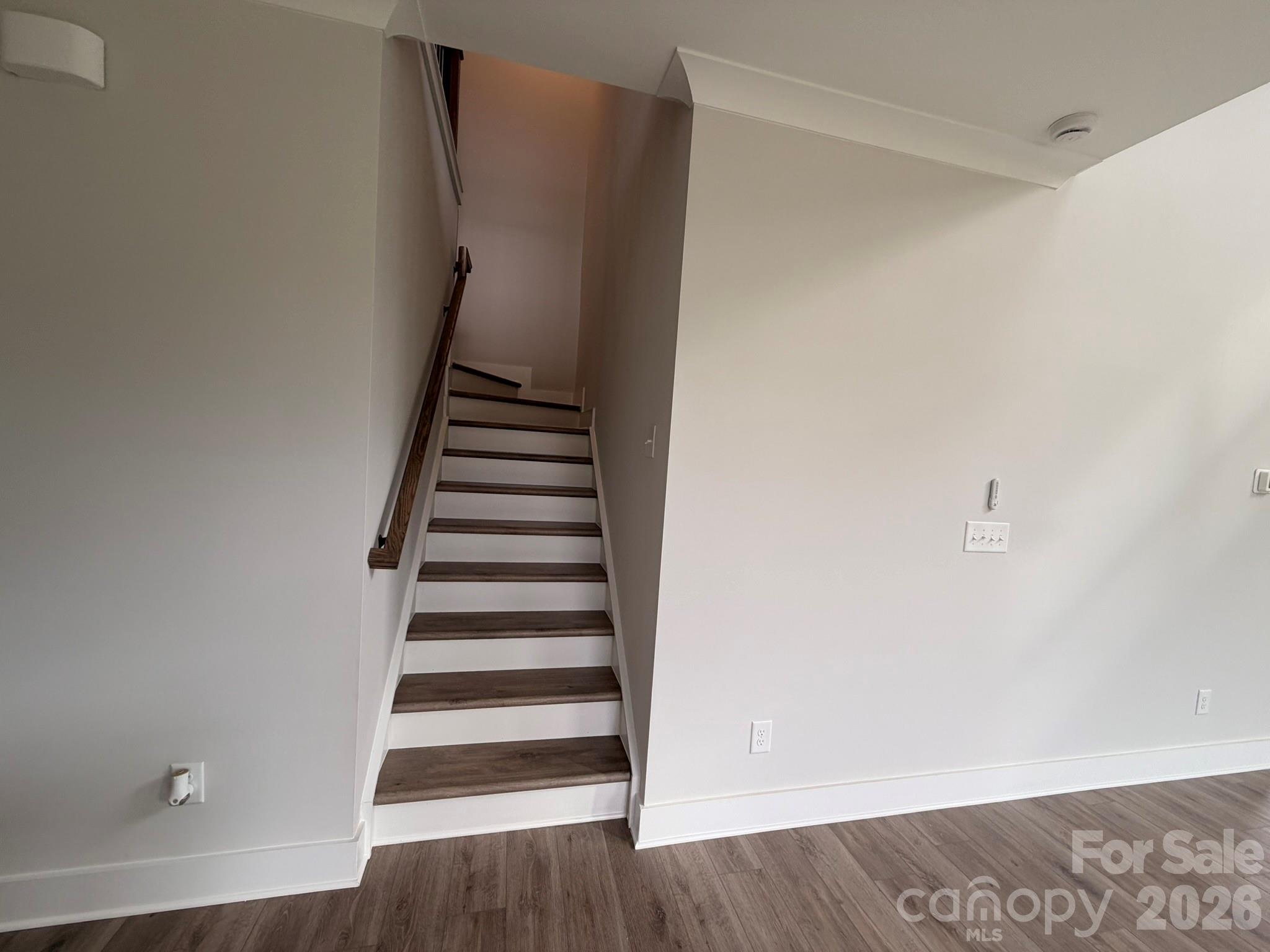 402 Blythe Townhome Lane Property Photo 17