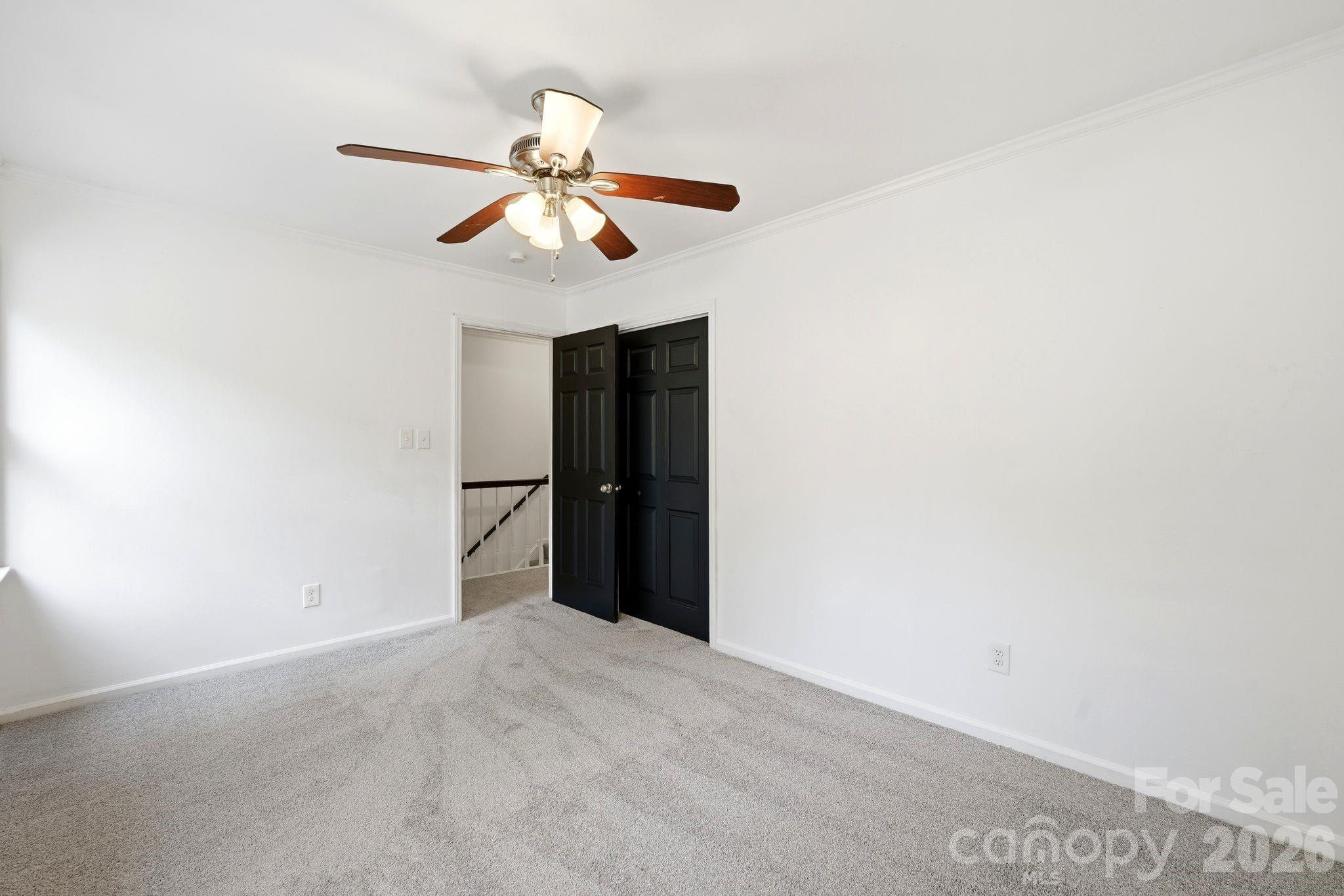 2819 Royal Ridge Lane Property Photo 22